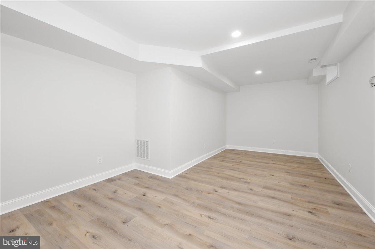 UPPER SENECA CREST - Residential