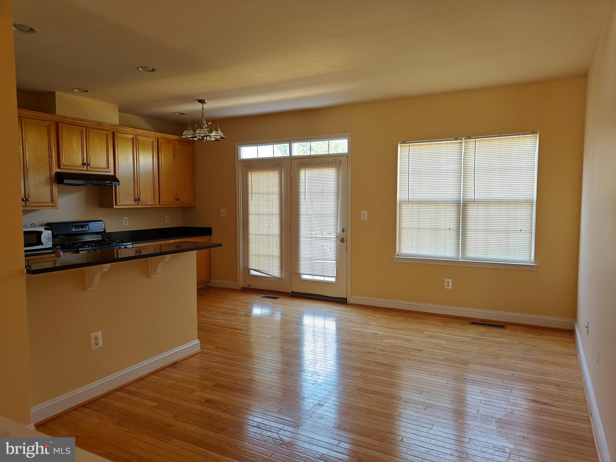 RIVER OAKS - Residential