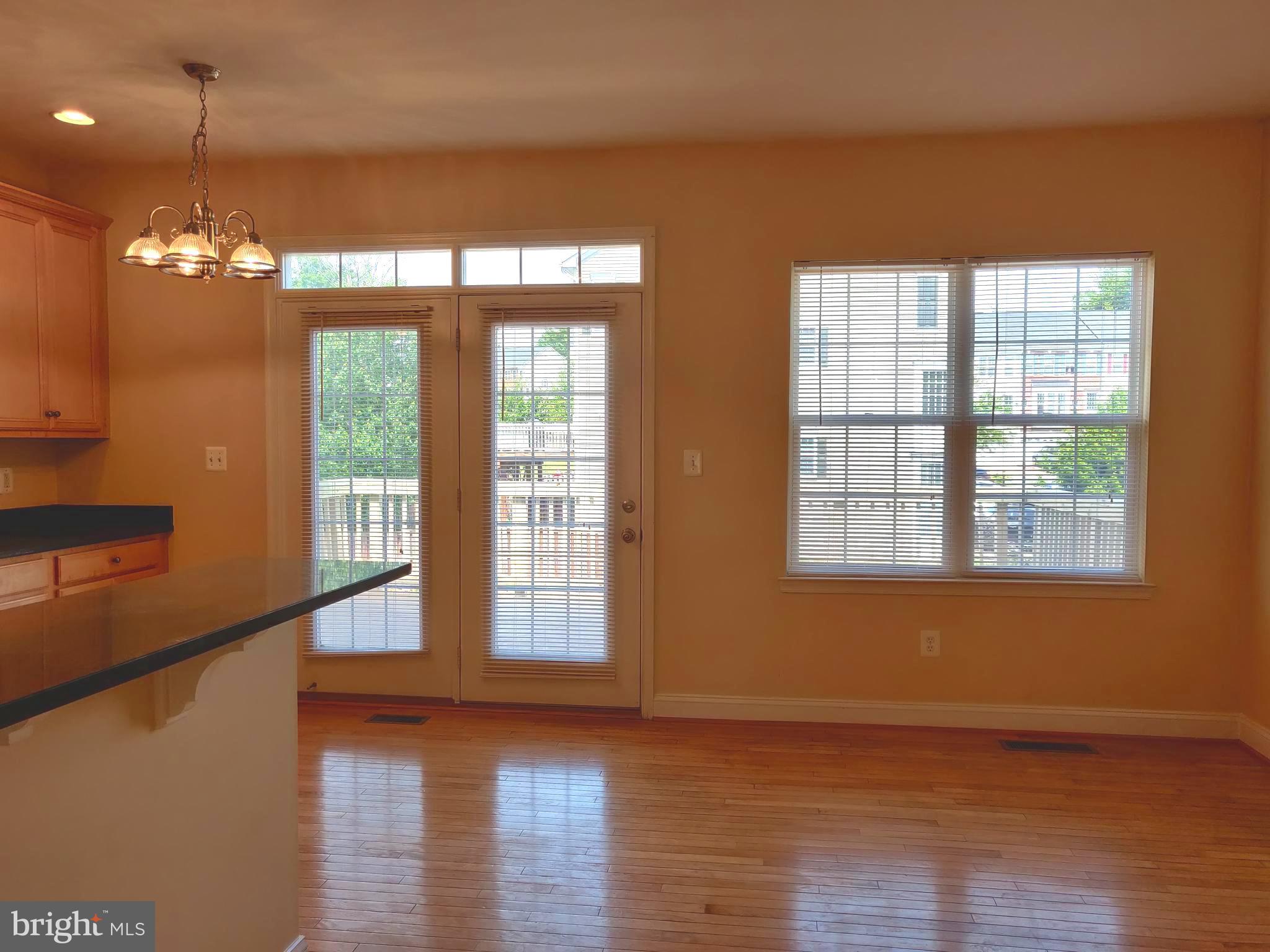 RIVER OAKS - Residential