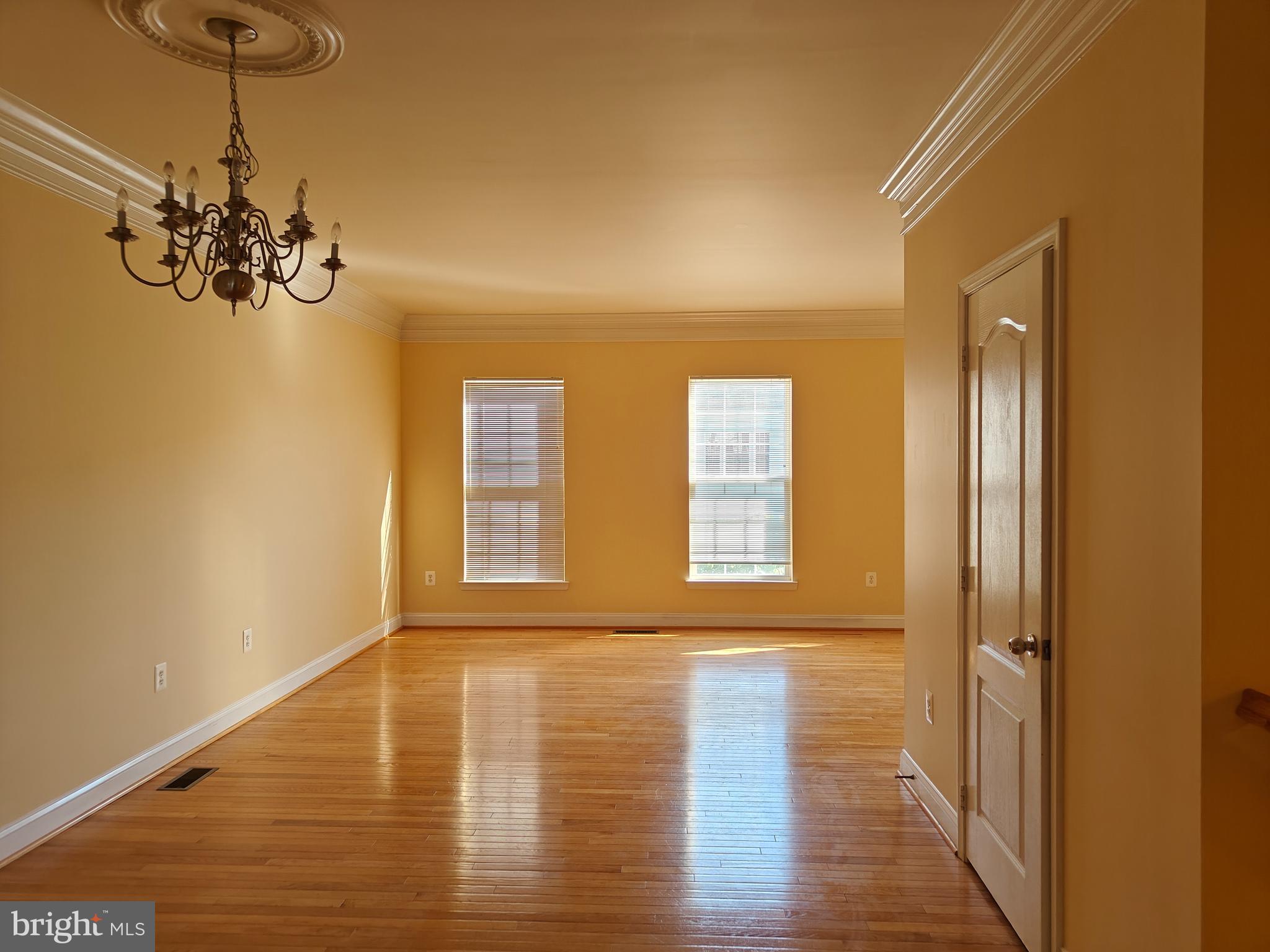 RIVER OAKS - Residential