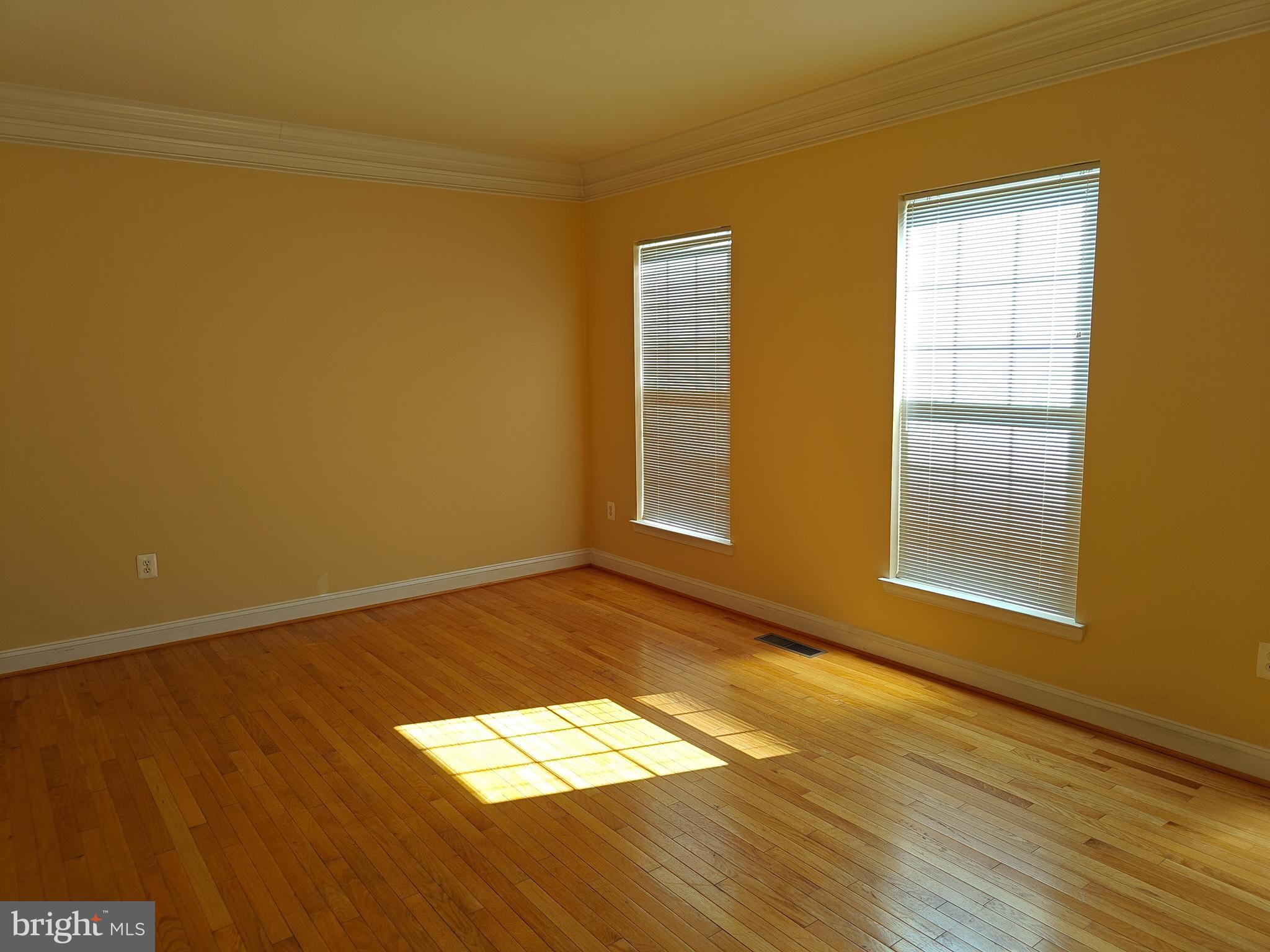 RIVER OAKS - Residential