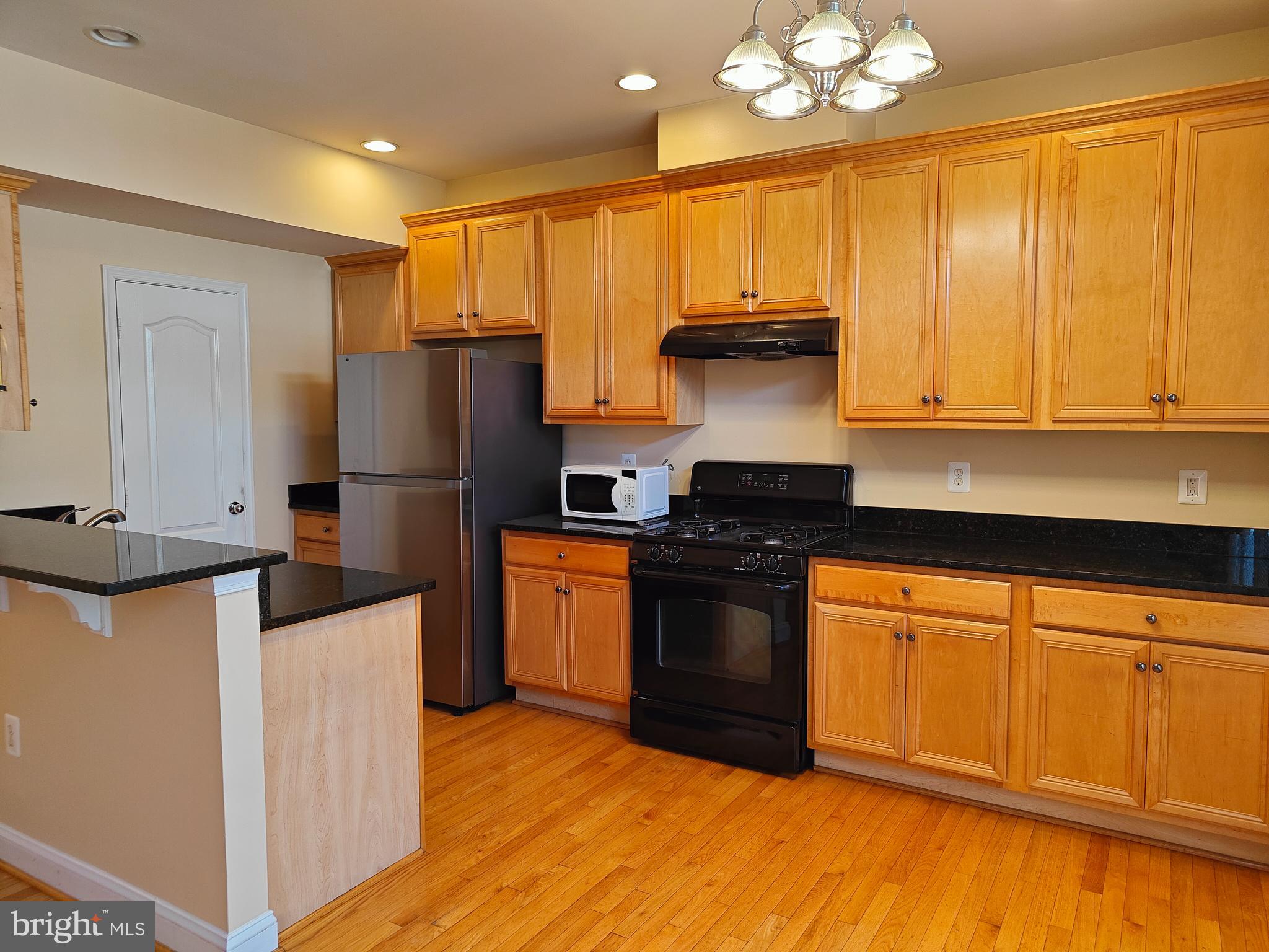 RIVER OAKS - Residential