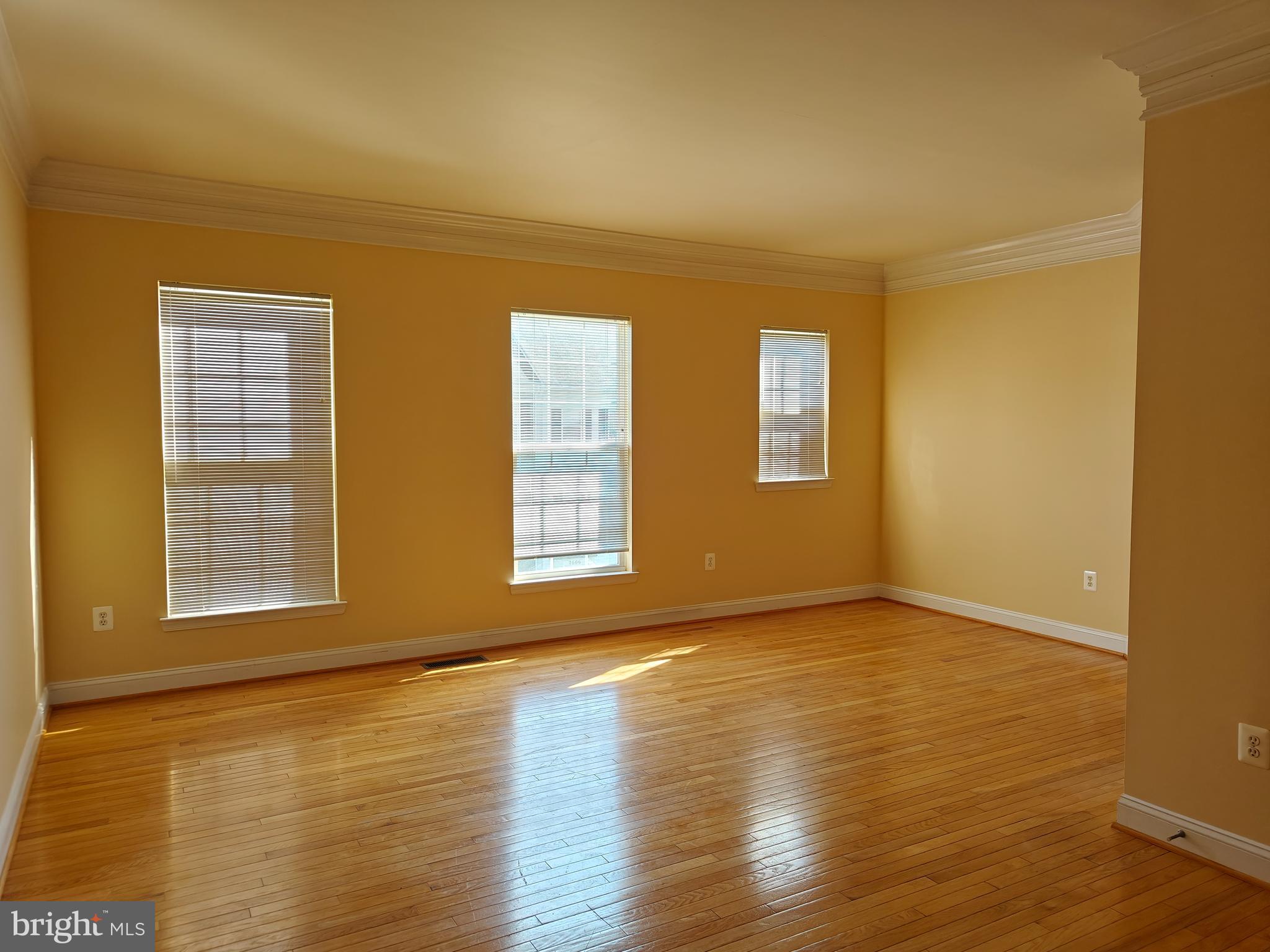 RIVER OAKS - Residential