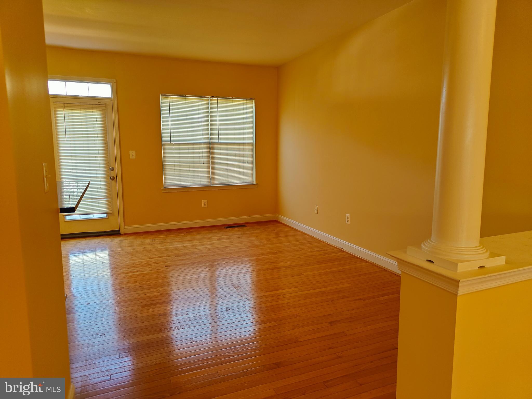 RIVER OAKS - Residential