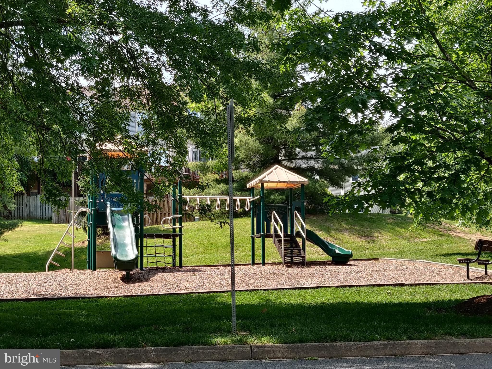 RIVER OAKS - Residential