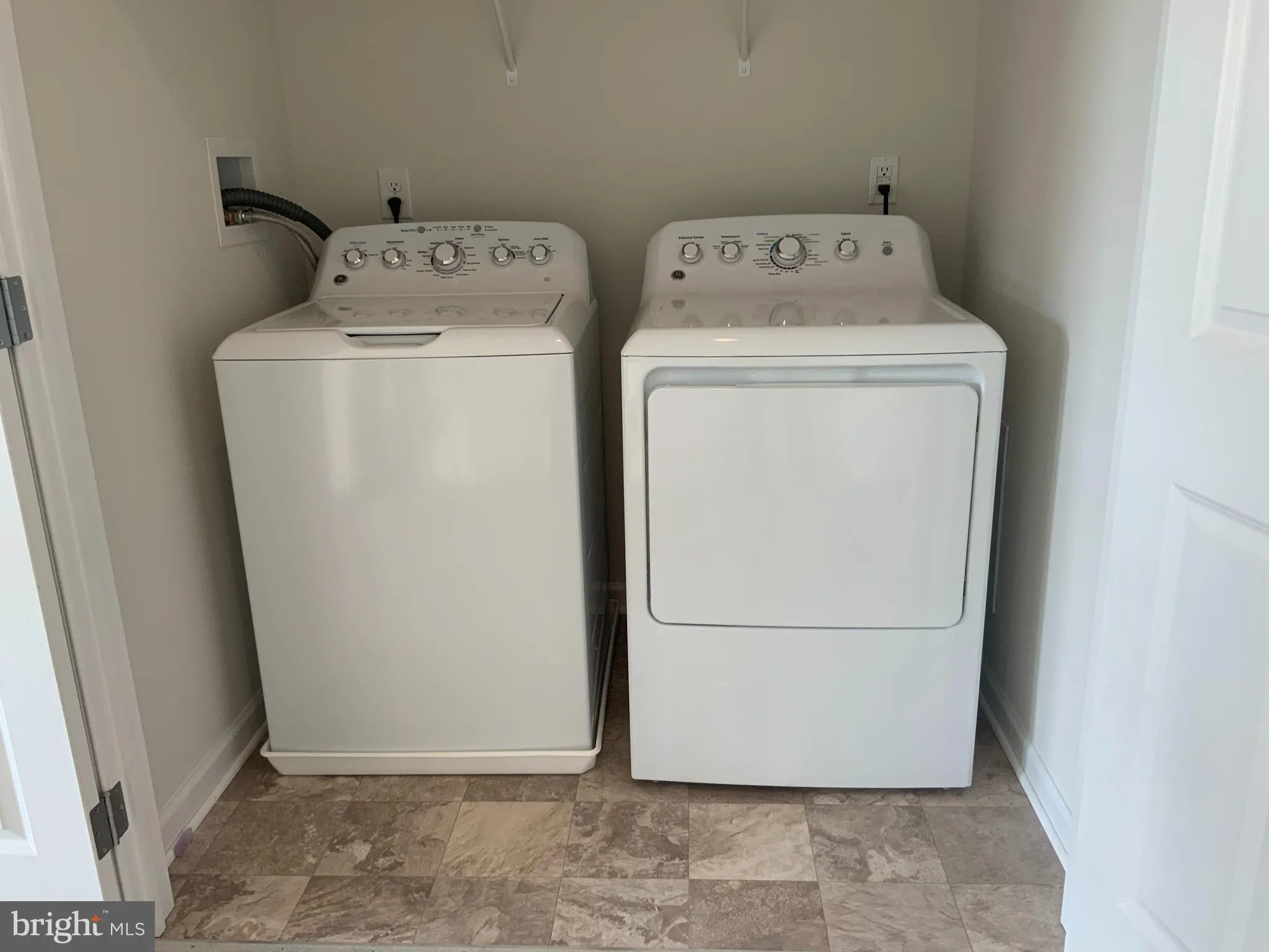 Malvern, Pennsylvania 19355, United States, 4 Bedrooms Bedrooms, ,3 BathroomsBathrooms,Residential,Active,33104