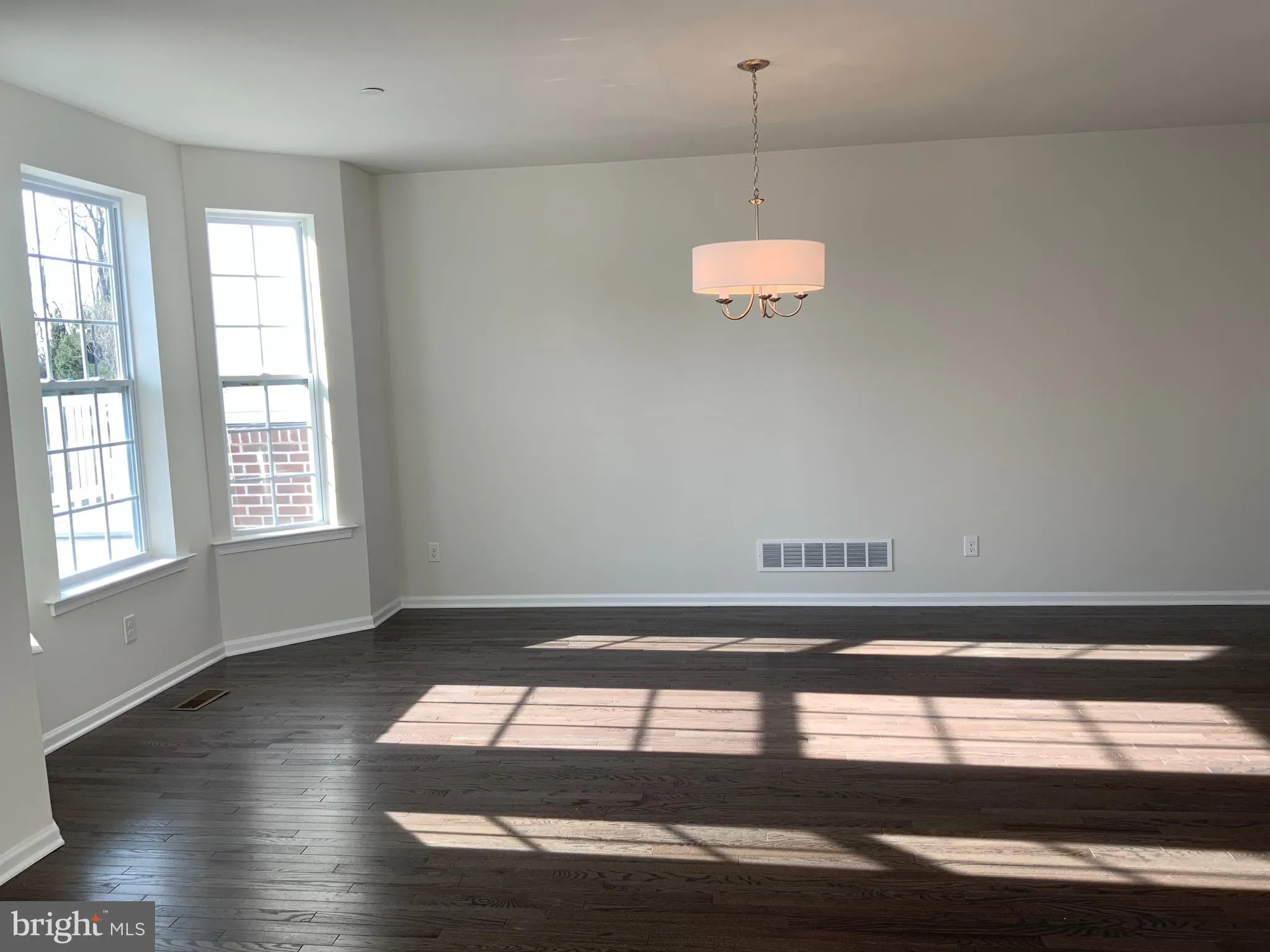 Malvern, Pennsylvania 19355, United States, 4 Bedrooms Bedrooms, ,3 BathroomsBathrooms,Residential,Active,33104