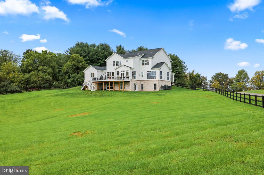 MEETINGHOUSE FARM - Residential