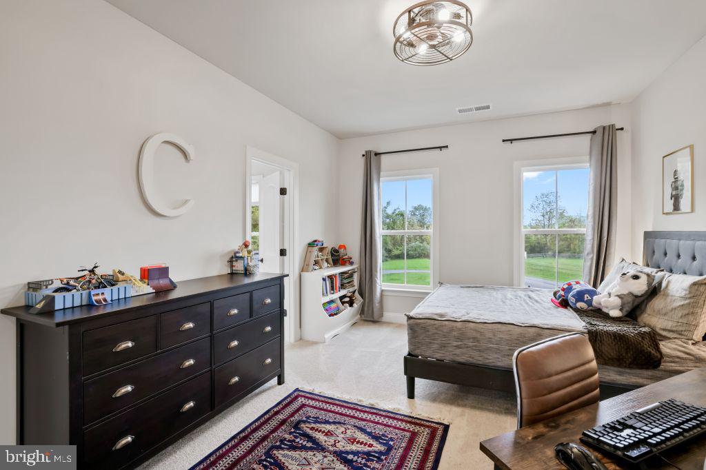 MEETINGHOUSE FARM - Residential