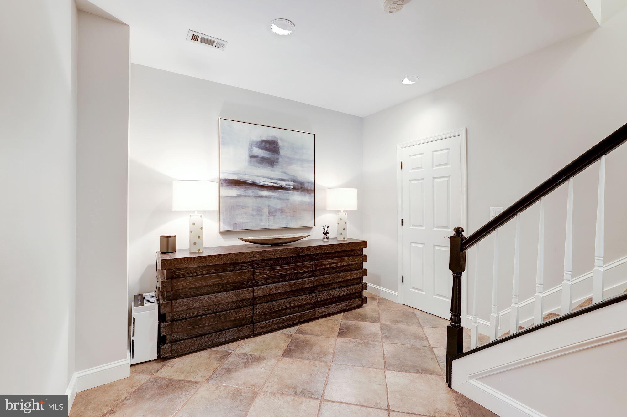 POTOMAC STATION - Residential