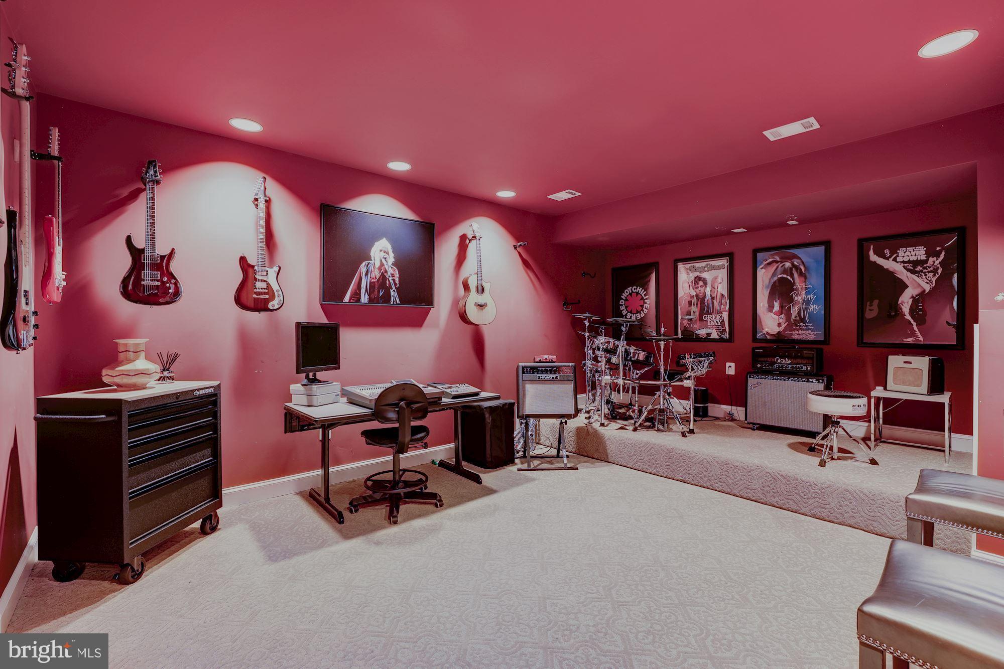 POTOMAC STATION - Residential