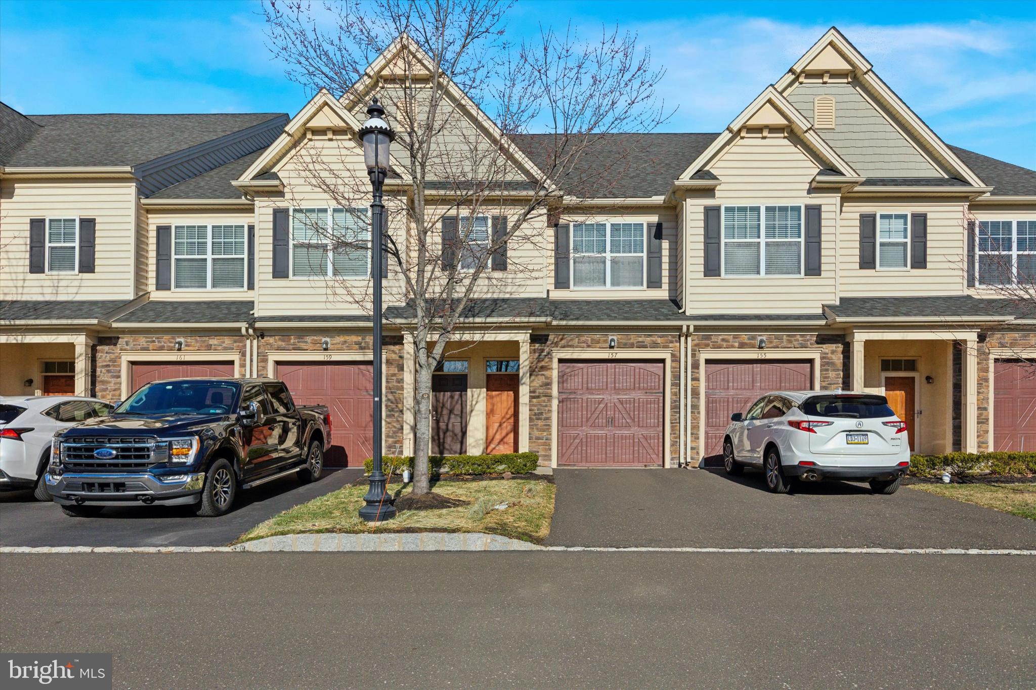 ENCLAVEATWILLIAMSTAD - Residential Lease