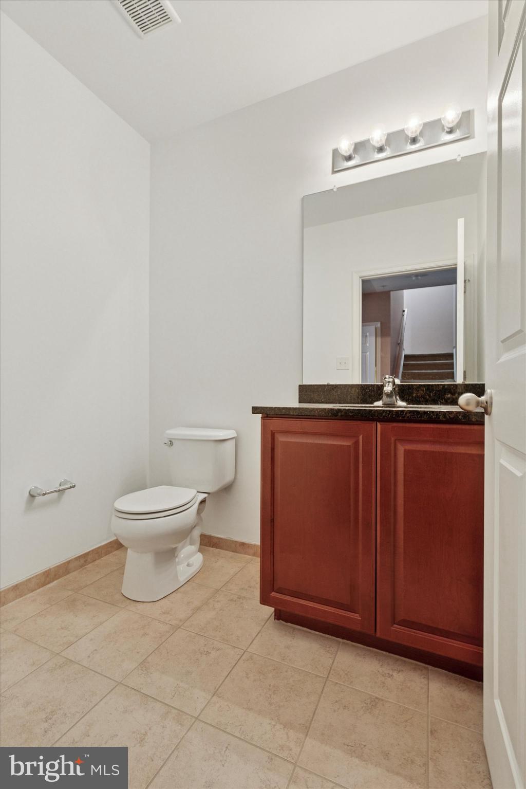 ENCLAVEATWILLIAMSTAD - Residential Lease