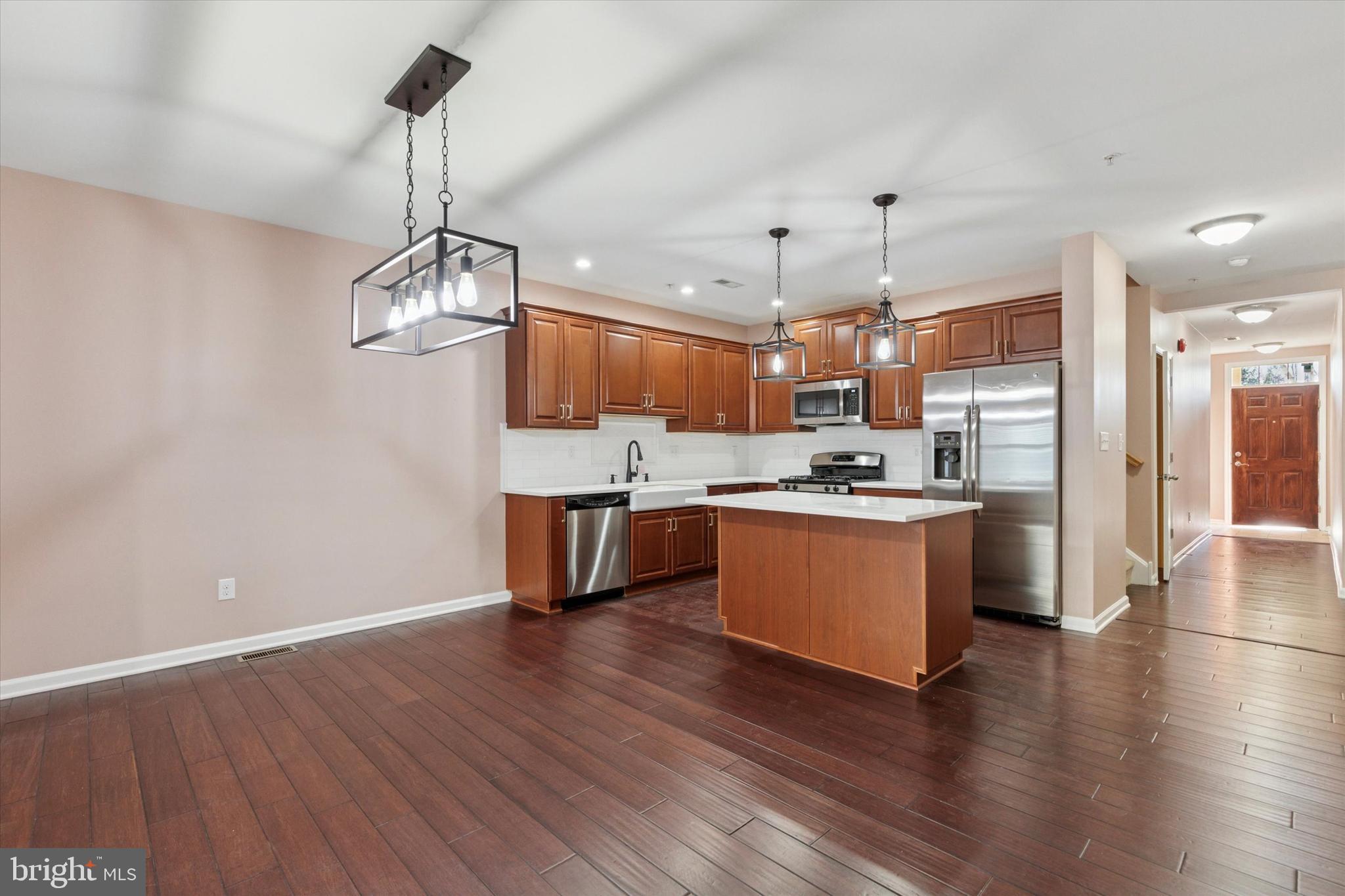 ENCLAVEATWILLIAMSTAD - Residential Lease