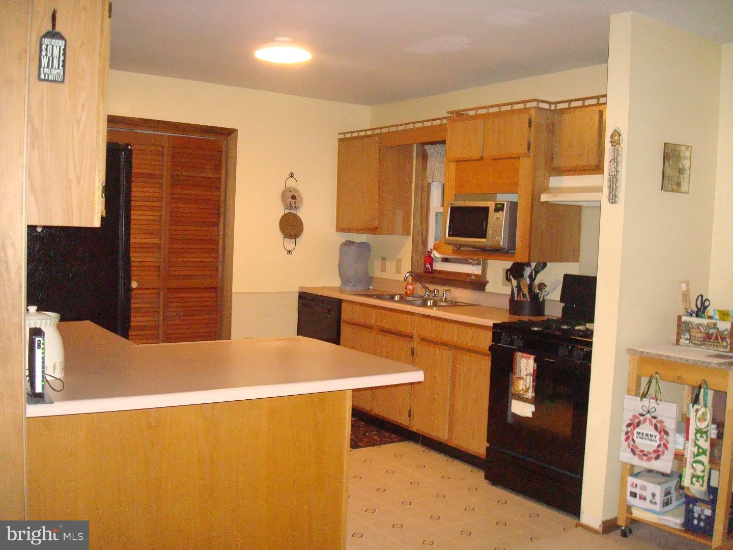 LAKE WYNONAH - Residential