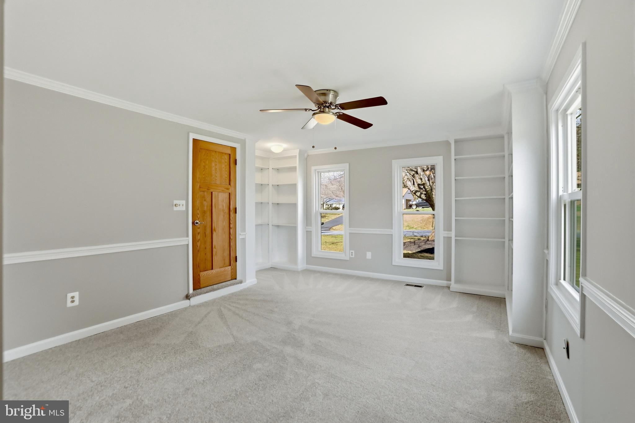 HAMILTON ACRES - Residential