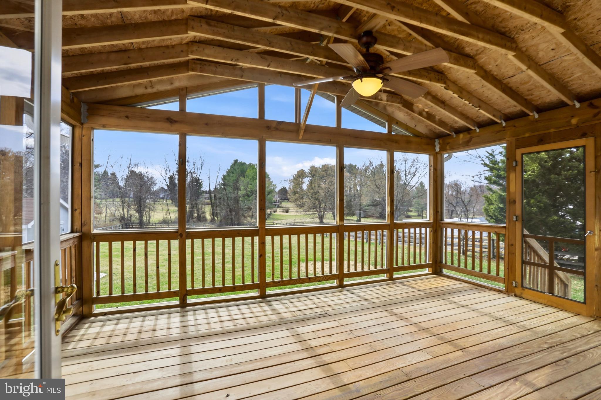 HAMILTON ACRES - Residential