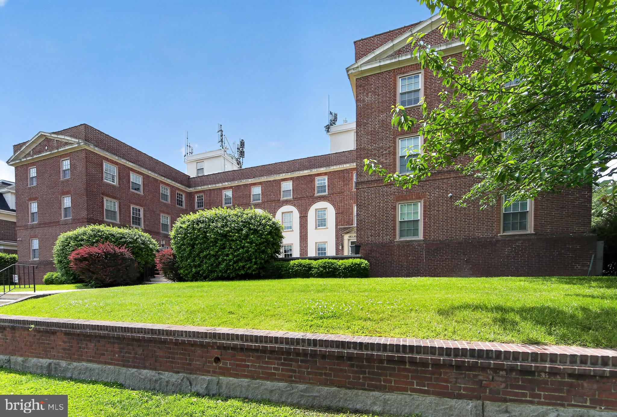 709-711 N BROOM STREET