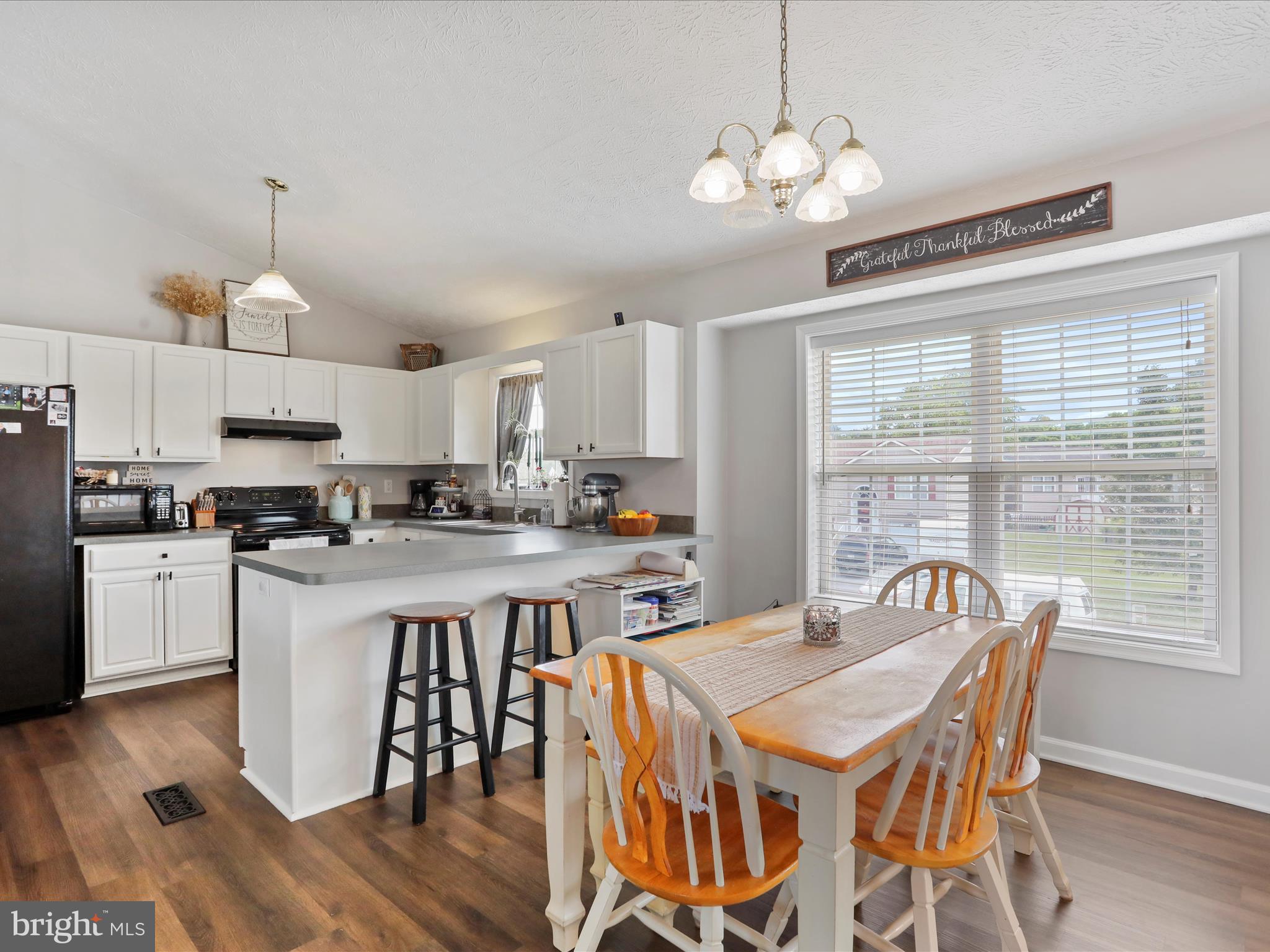 RIDGEFIELD - Residential