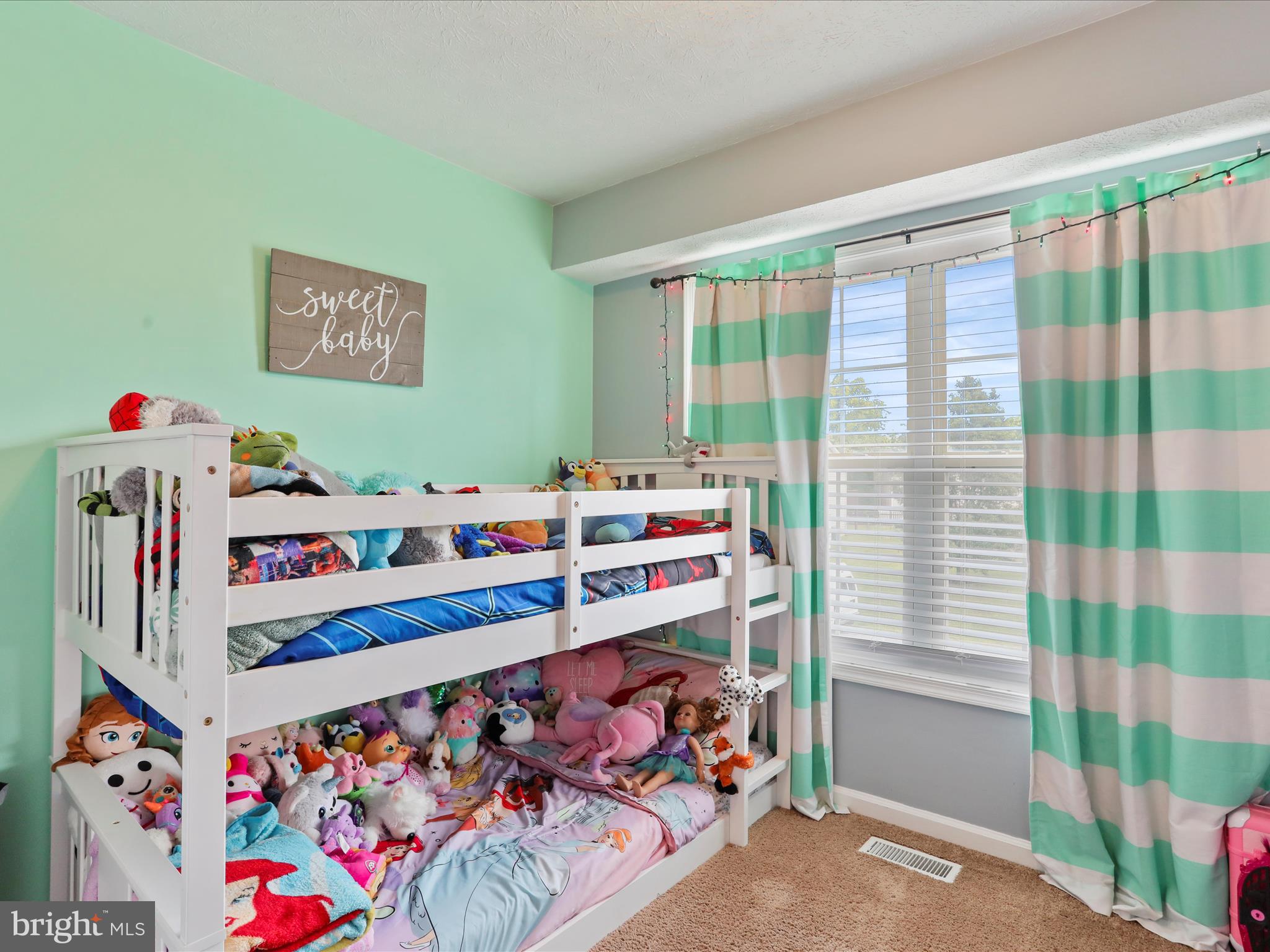 RIDGEFIELD - Residential