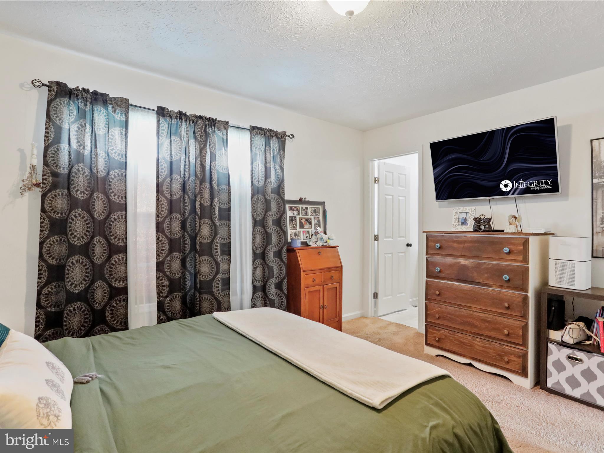 RIDGEFIELD - Residential