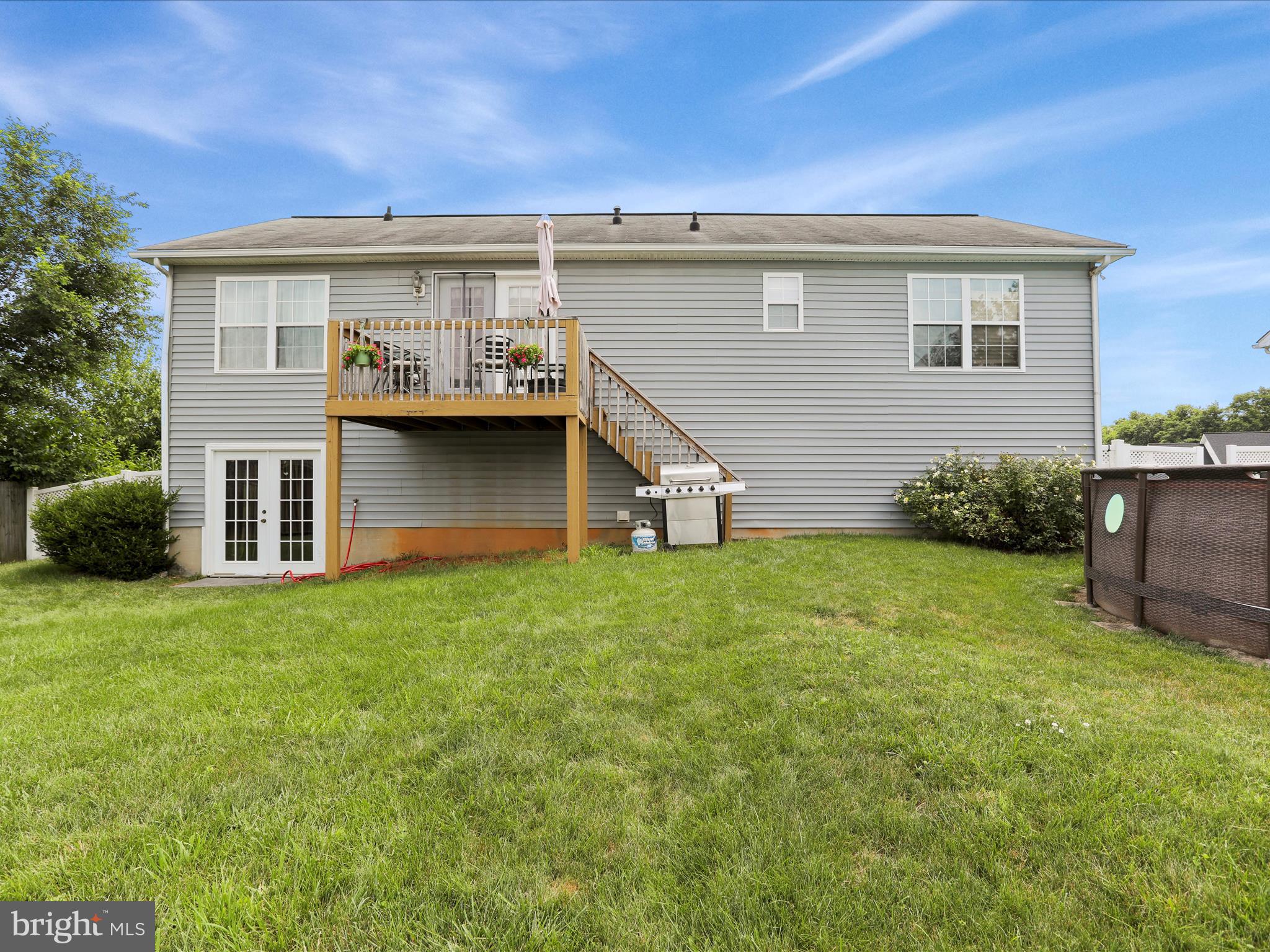 RIDGEFIELD - Residential