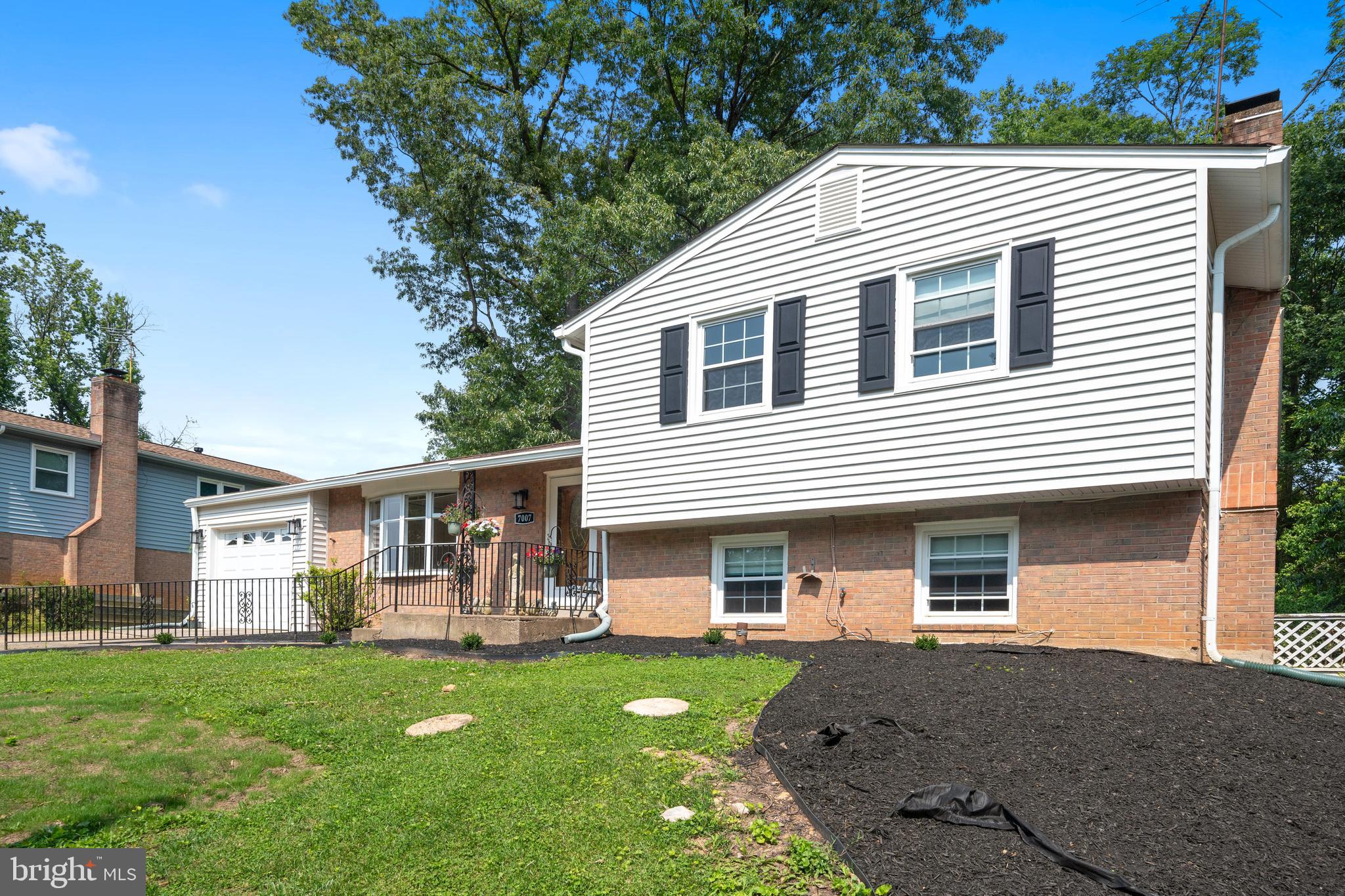 ROLLING VALLEY - Residential