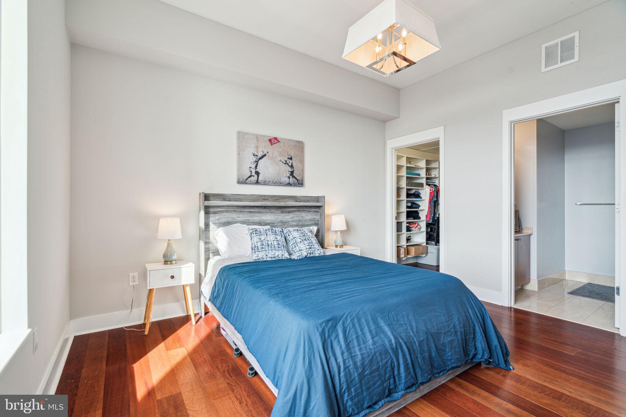 WASHINGTON SQ WEST - Residential