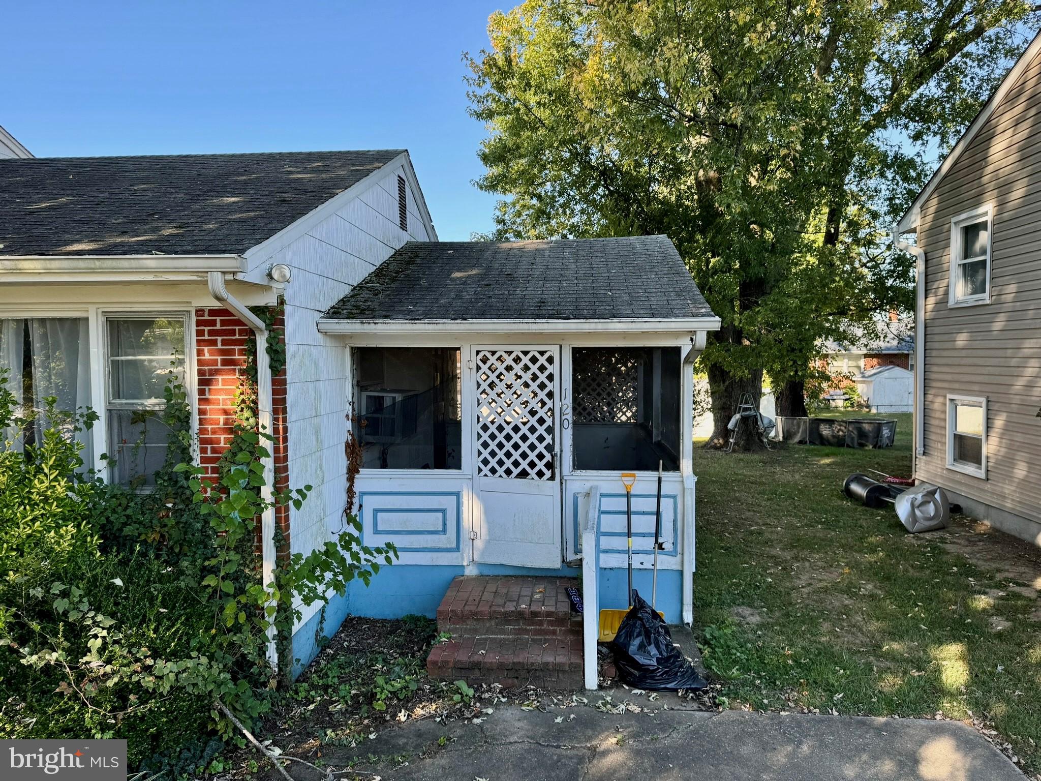 120 REESE STREET