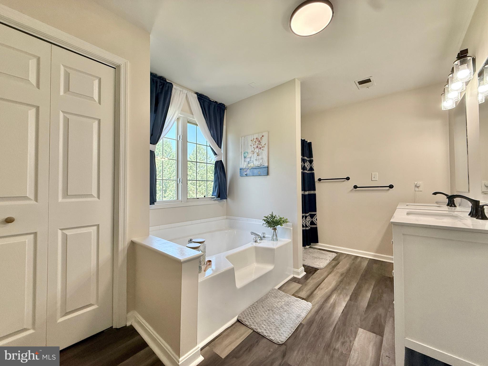 EAGLE RIDGE - Residential