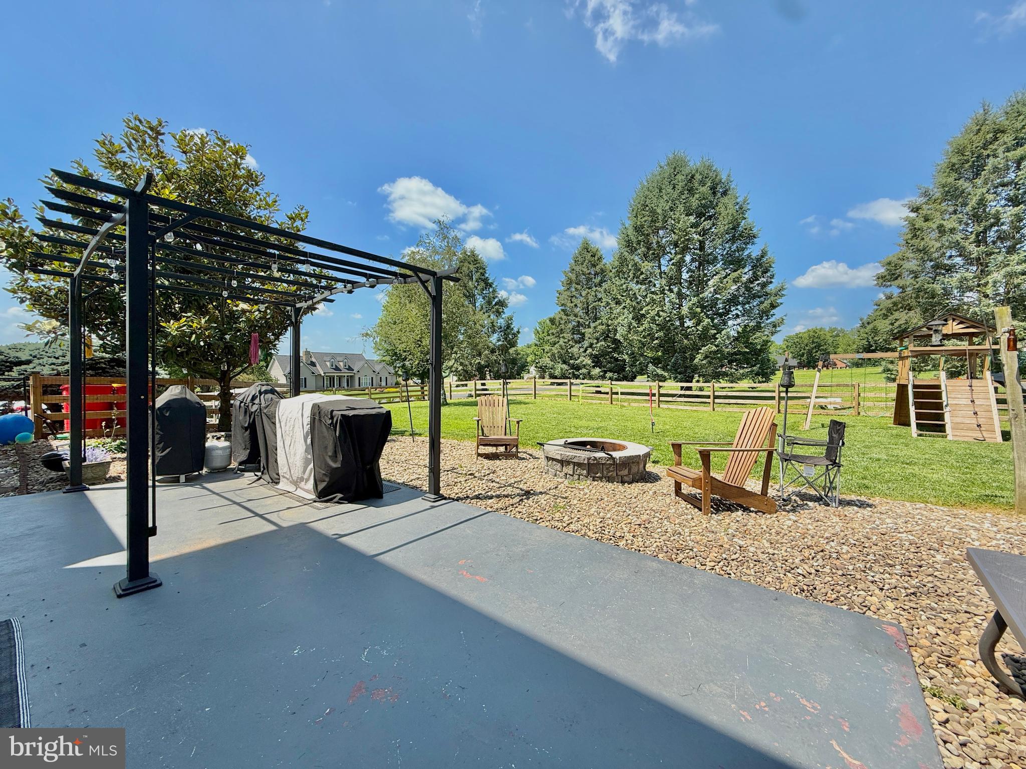 EAGLE RIDGE - Residential