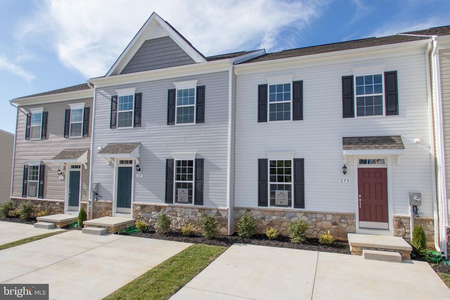 Brand new Archer II Grade 3 Level towns for Summer Delivery! Awesome all over with new wider floor plan - from the upgraded island kitchen with stainless appliances and gas range to the fully finished lower level rec to rooms and walk out to the yard. Maintenance free yard covered by HOA! Must see community! Don't miss out! End unit for added privacy and luxury finishes added throughout all 3 levels!