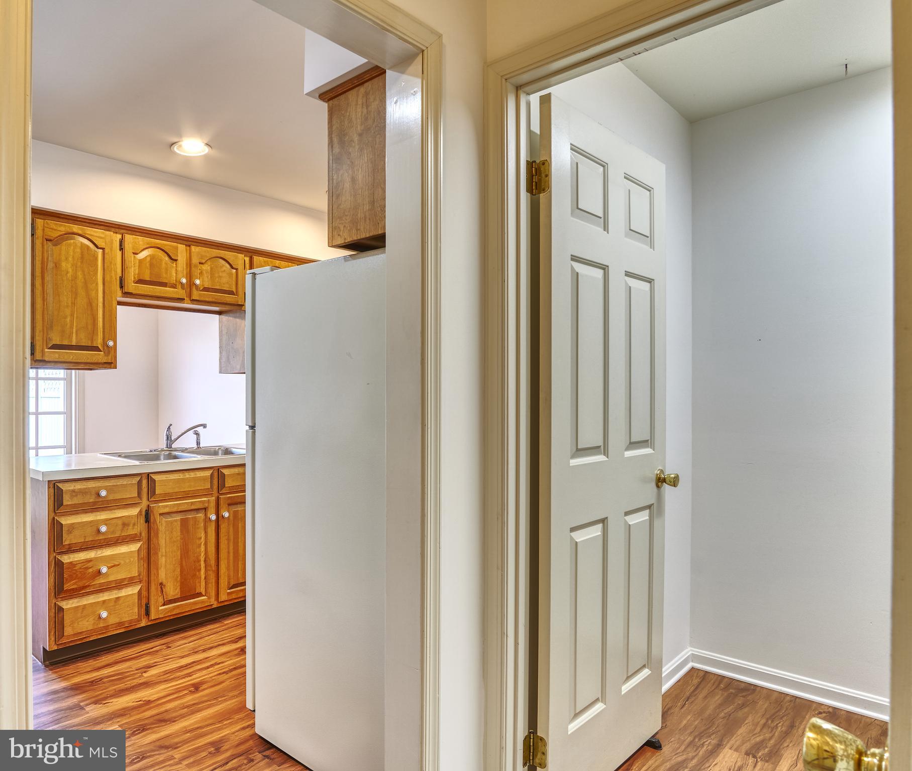 STRAWBERRY COURT - Residential