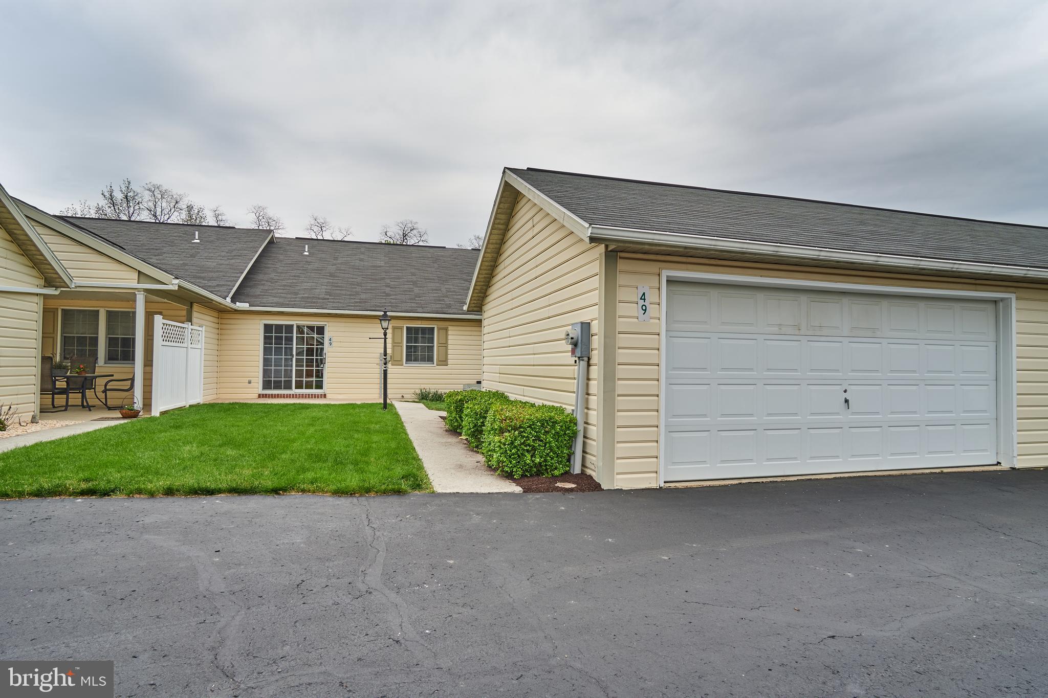 STRAWBERRY COURT - Residential