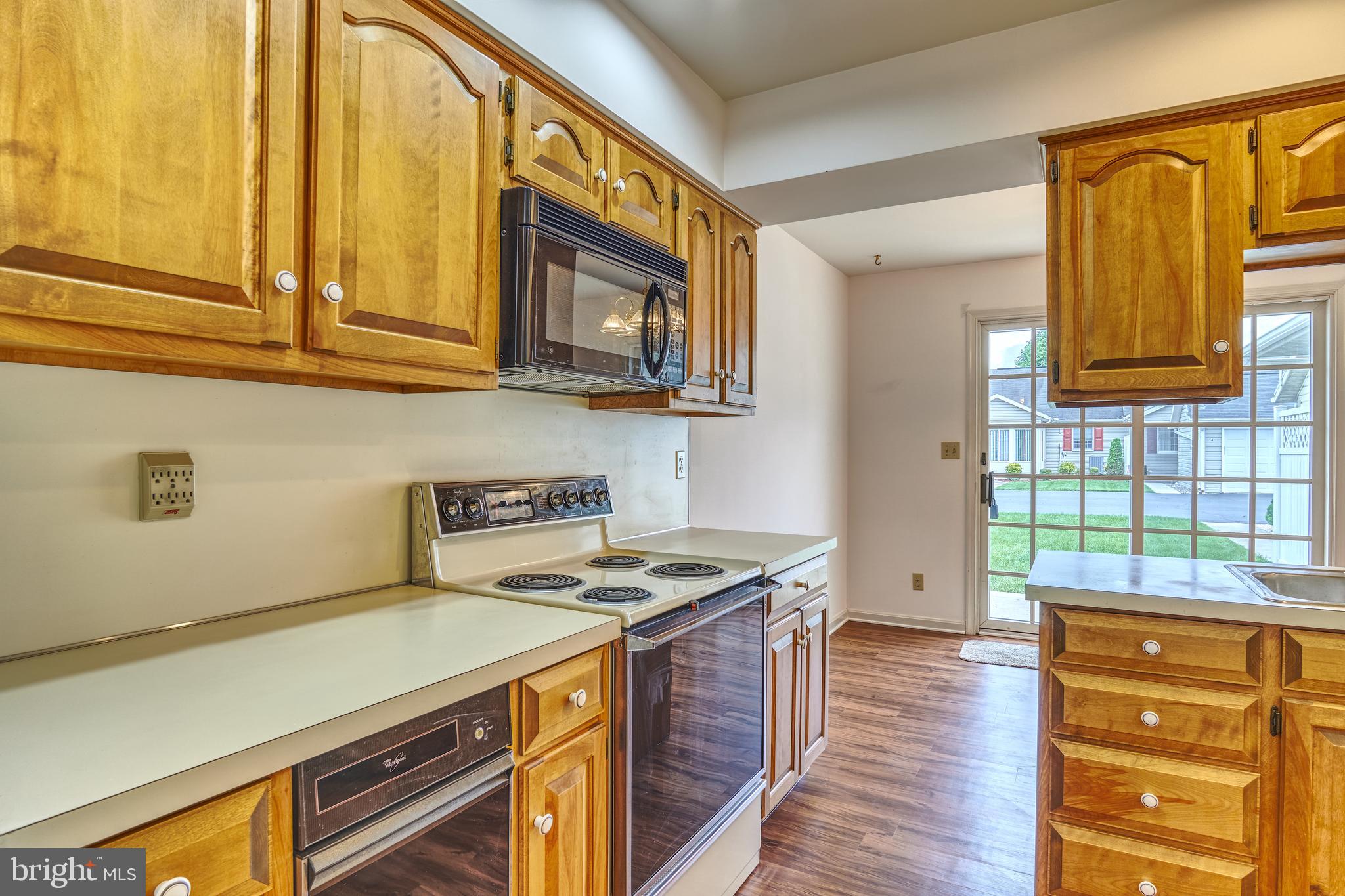 STRAWBERRY COURT - Residential