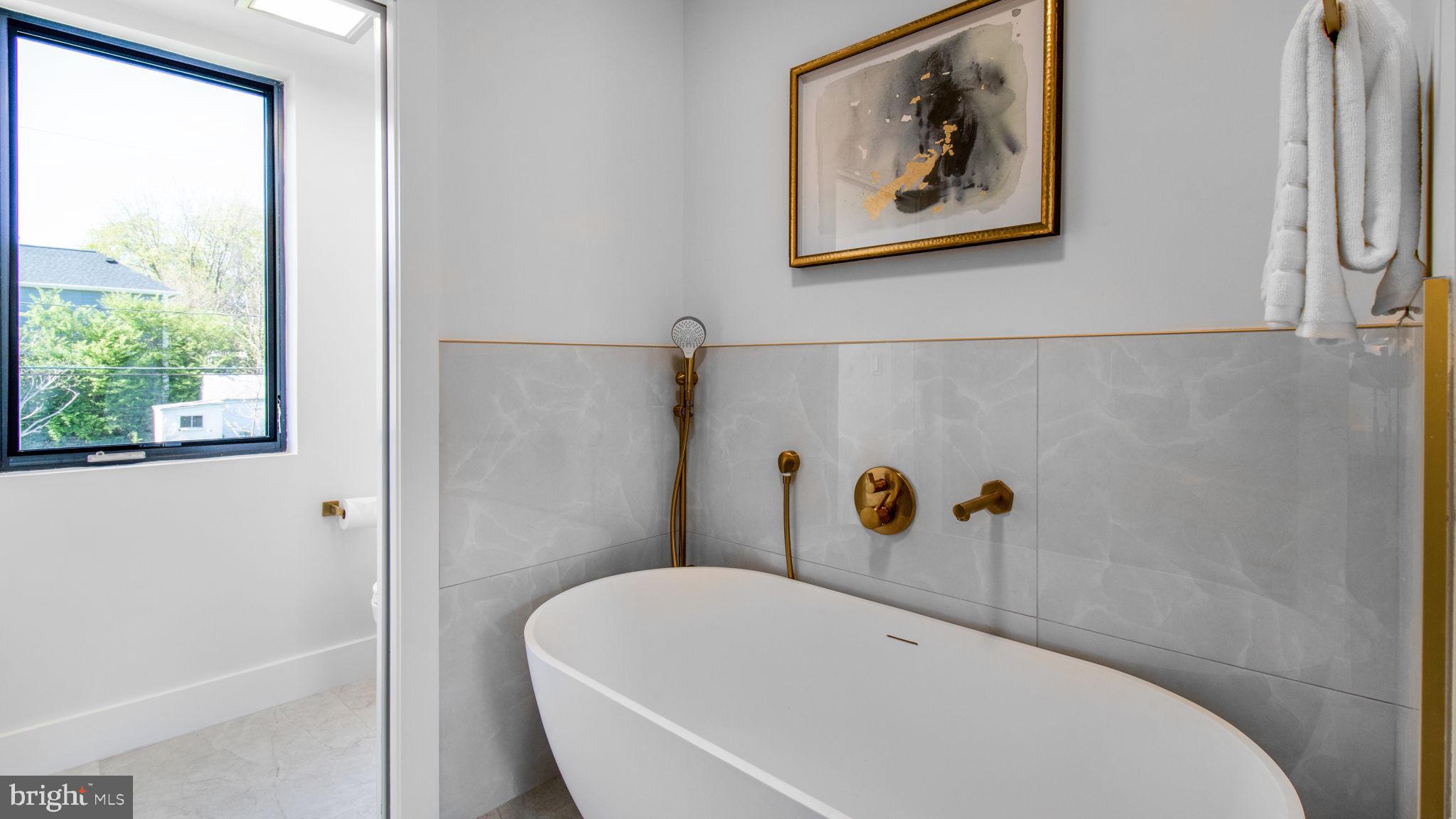 HIGHVIEW PARK - Residential