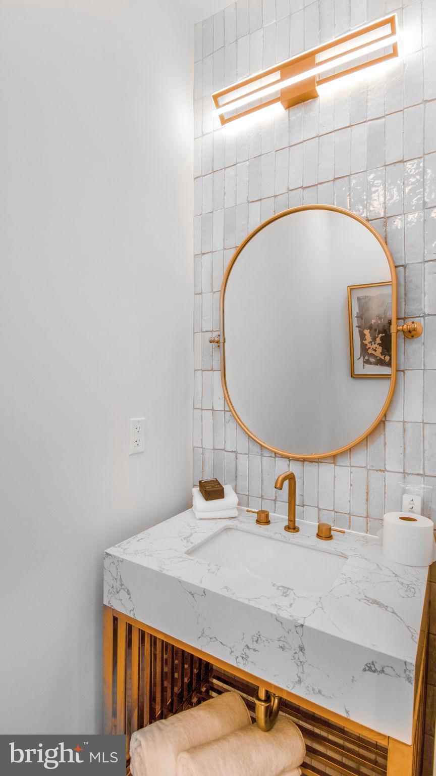 HIGHVIEW PARK - Residential