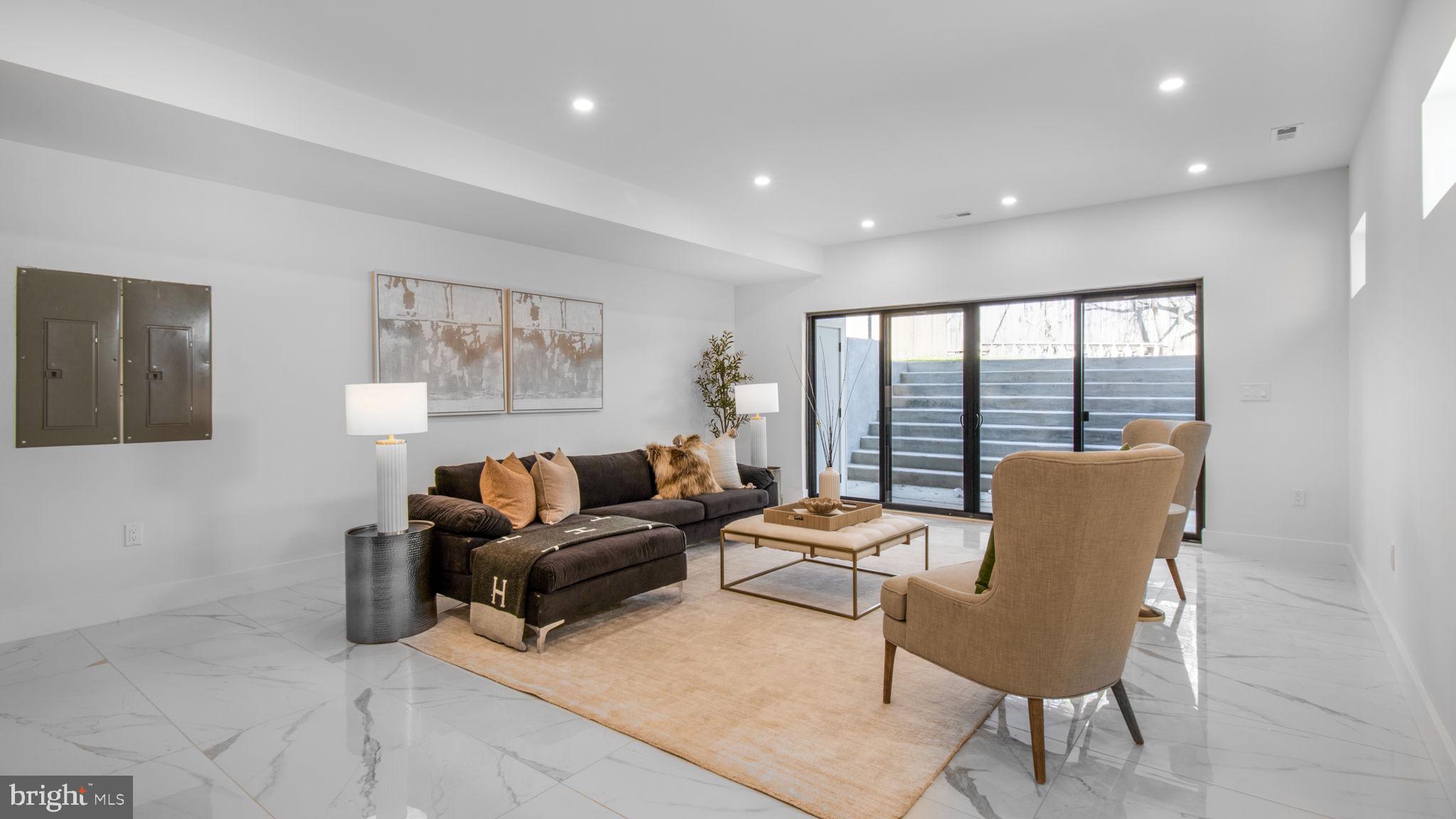 HIGHVIEW PARK - Residential