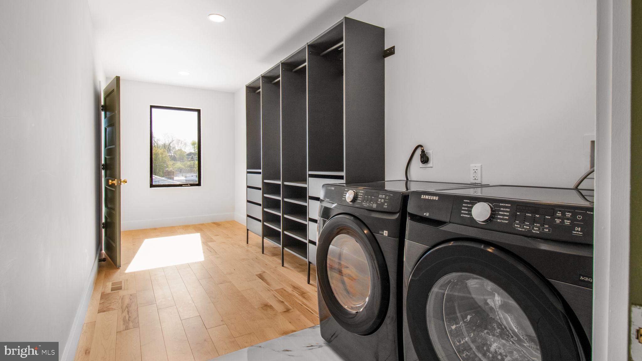 HIGHVIEW PARK - Residential