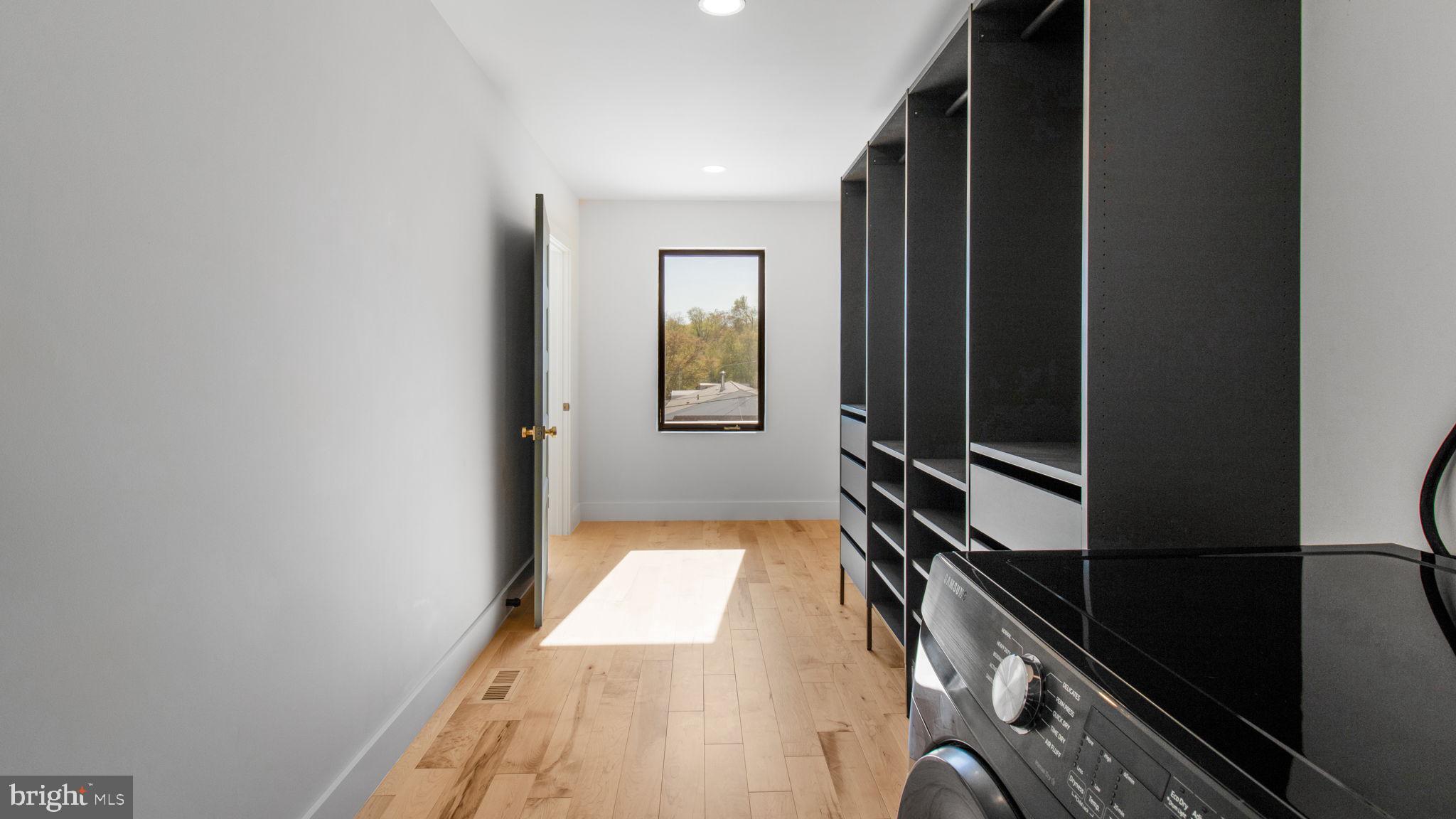 HIGHVIEW PARK - Residential