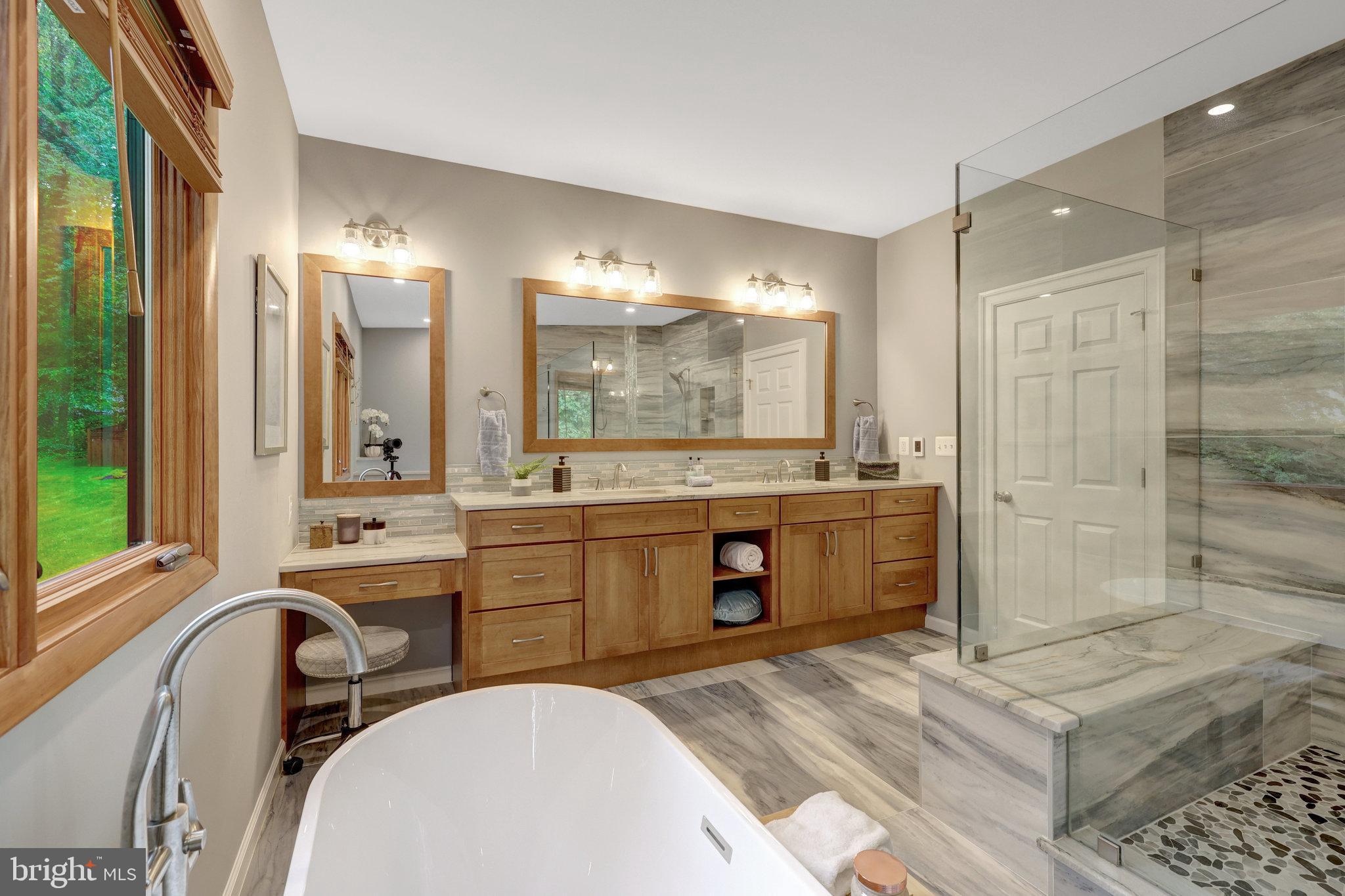 MANTUA - Residential