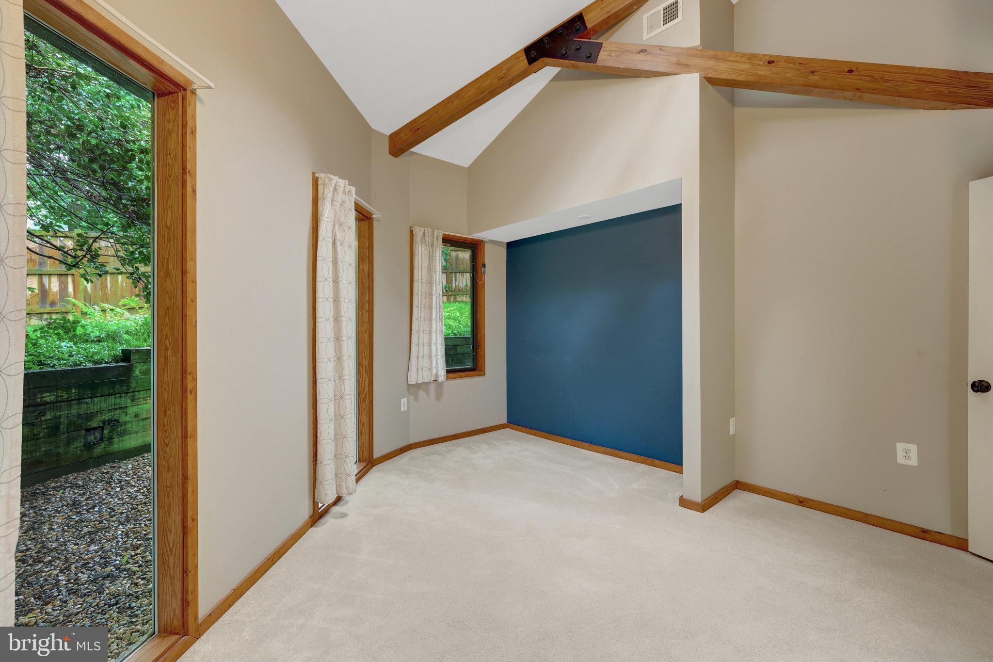 MANTUA - Residential