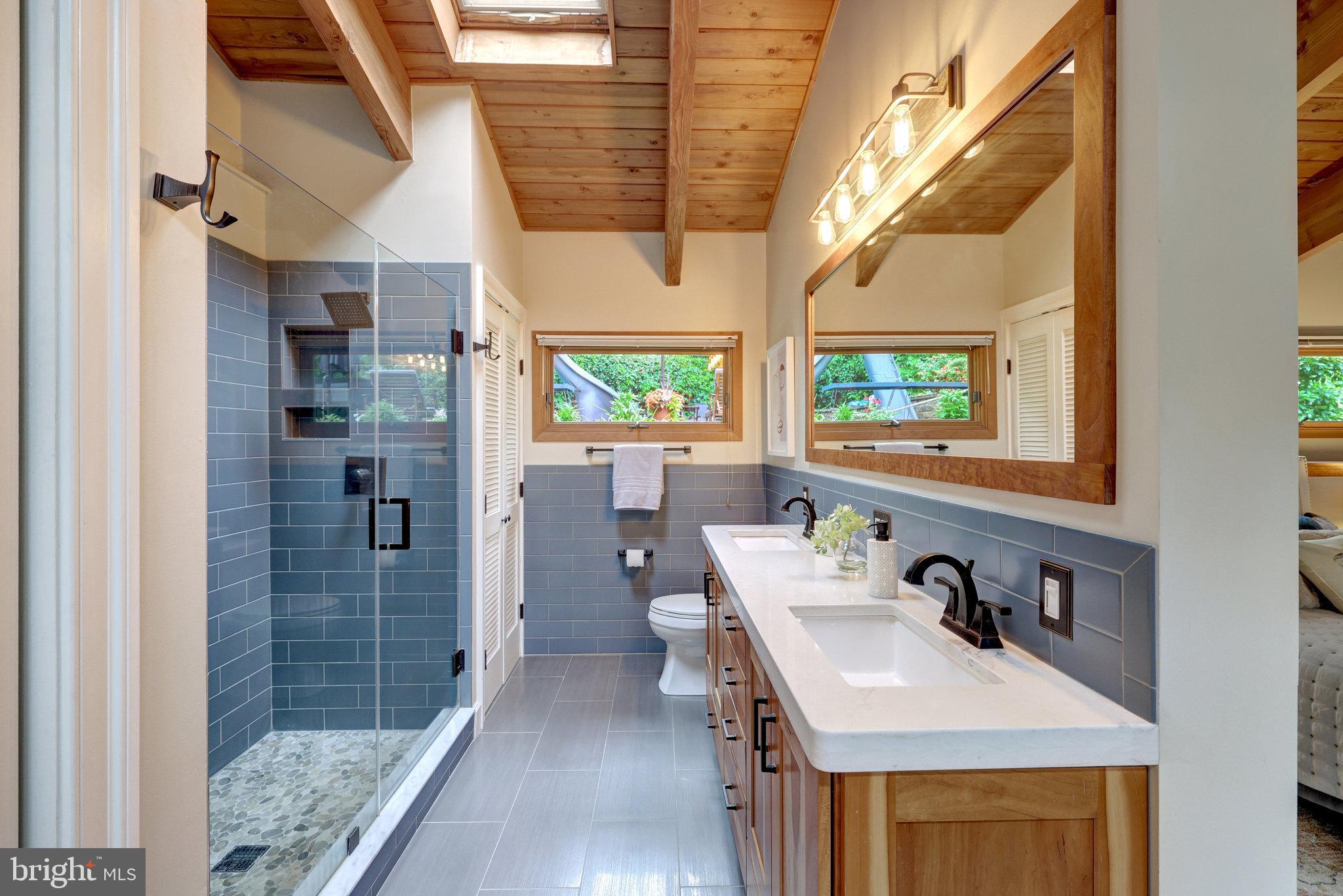 MANTUA - Residential