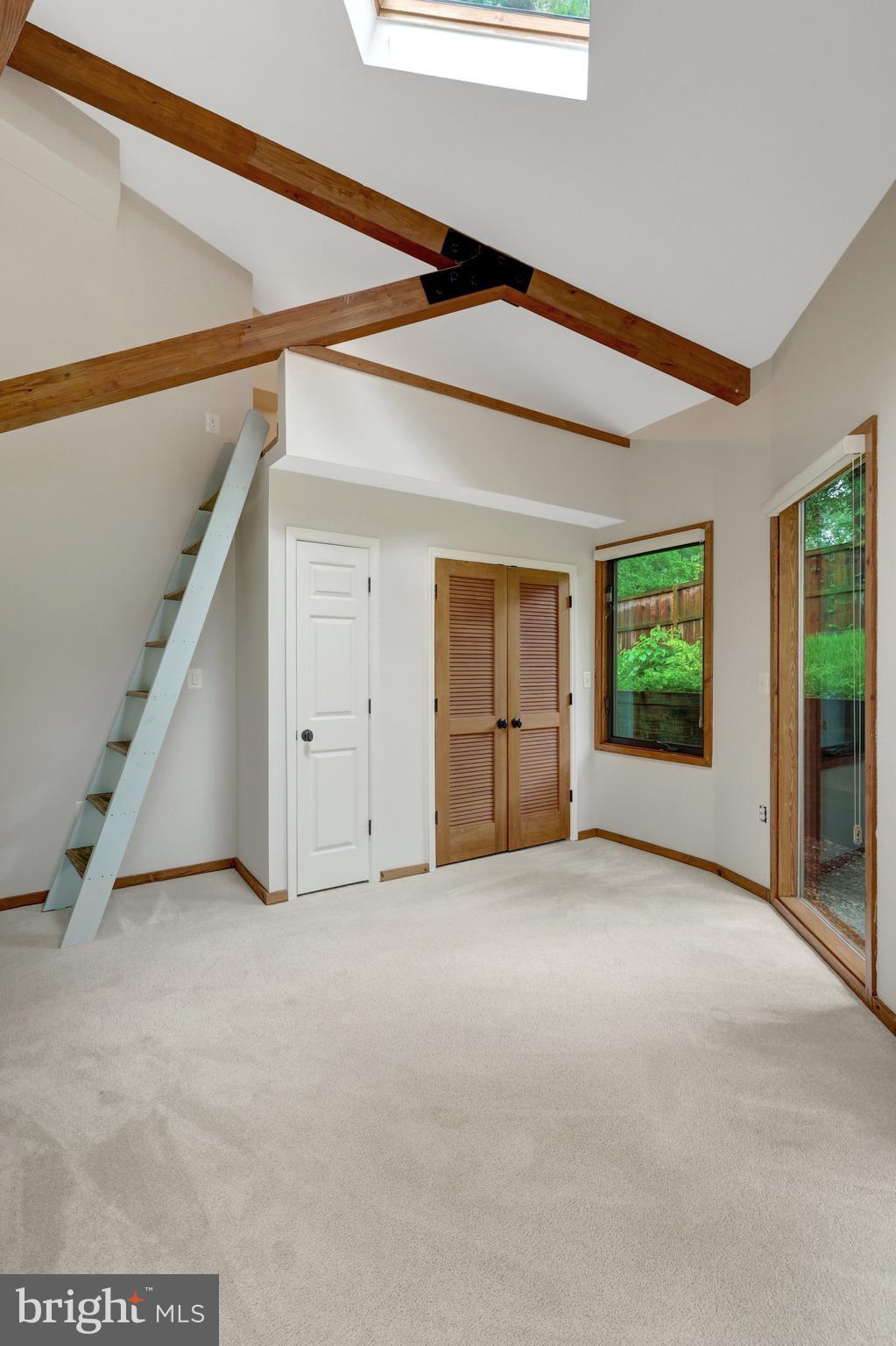 MANTUA - Residential