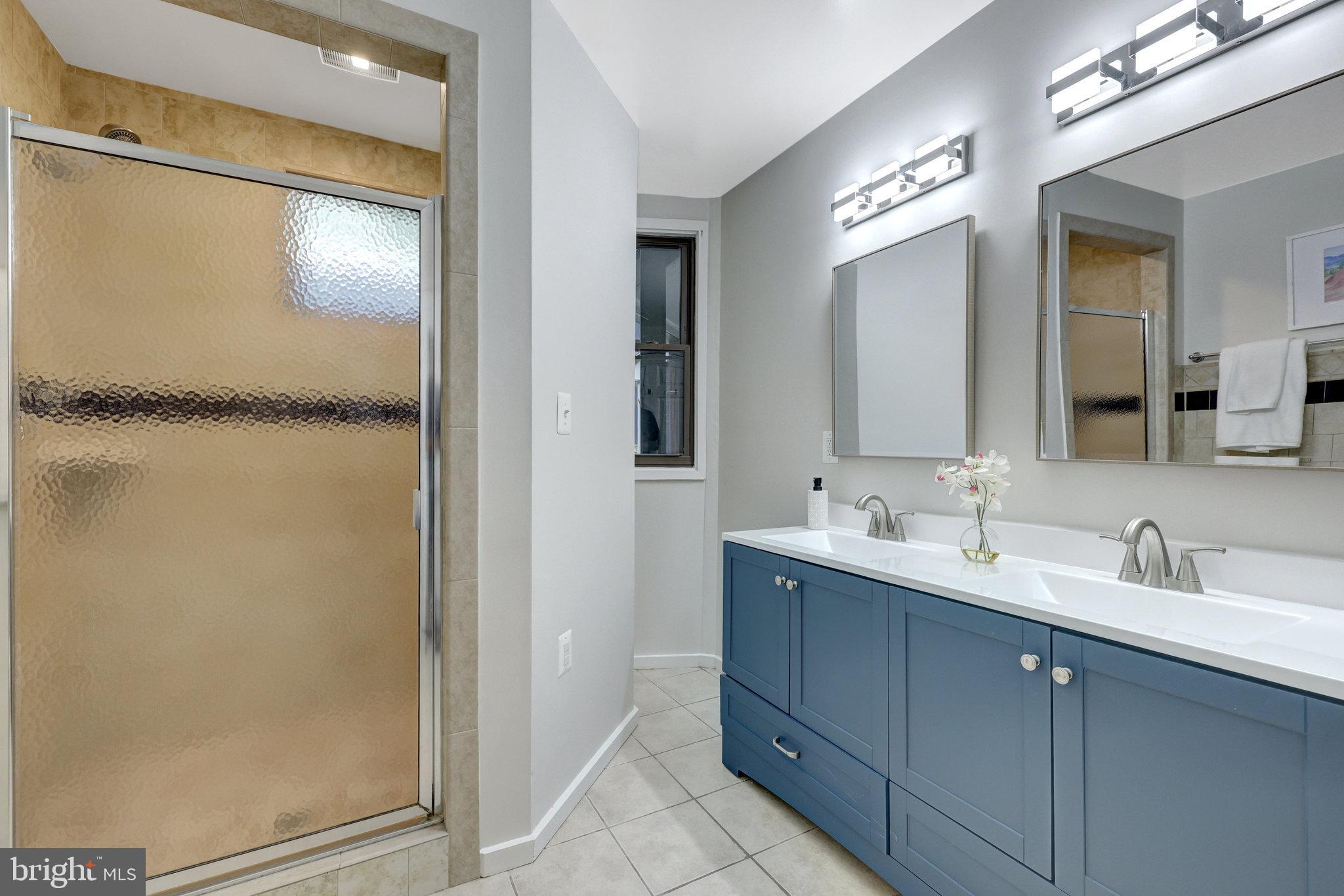 MANTUA - Residential