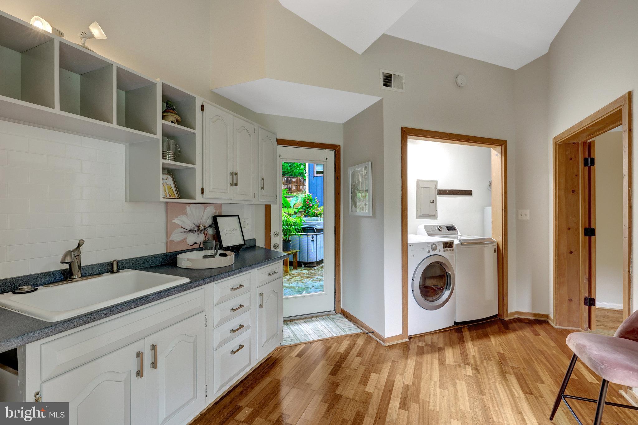 MANTUA - Residential