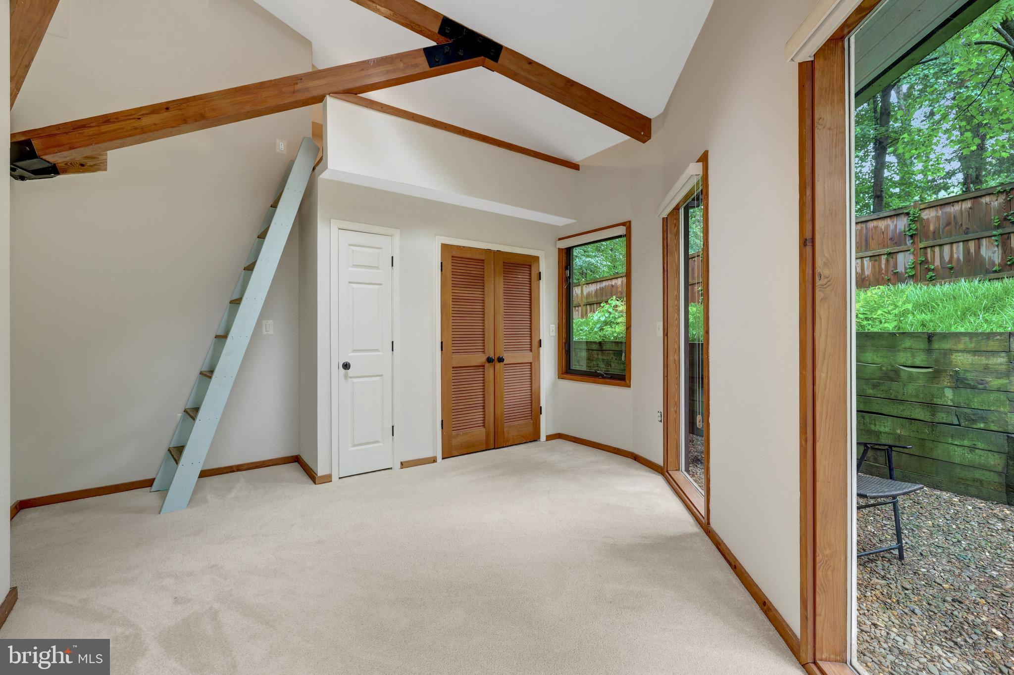 MANTUA - Residential