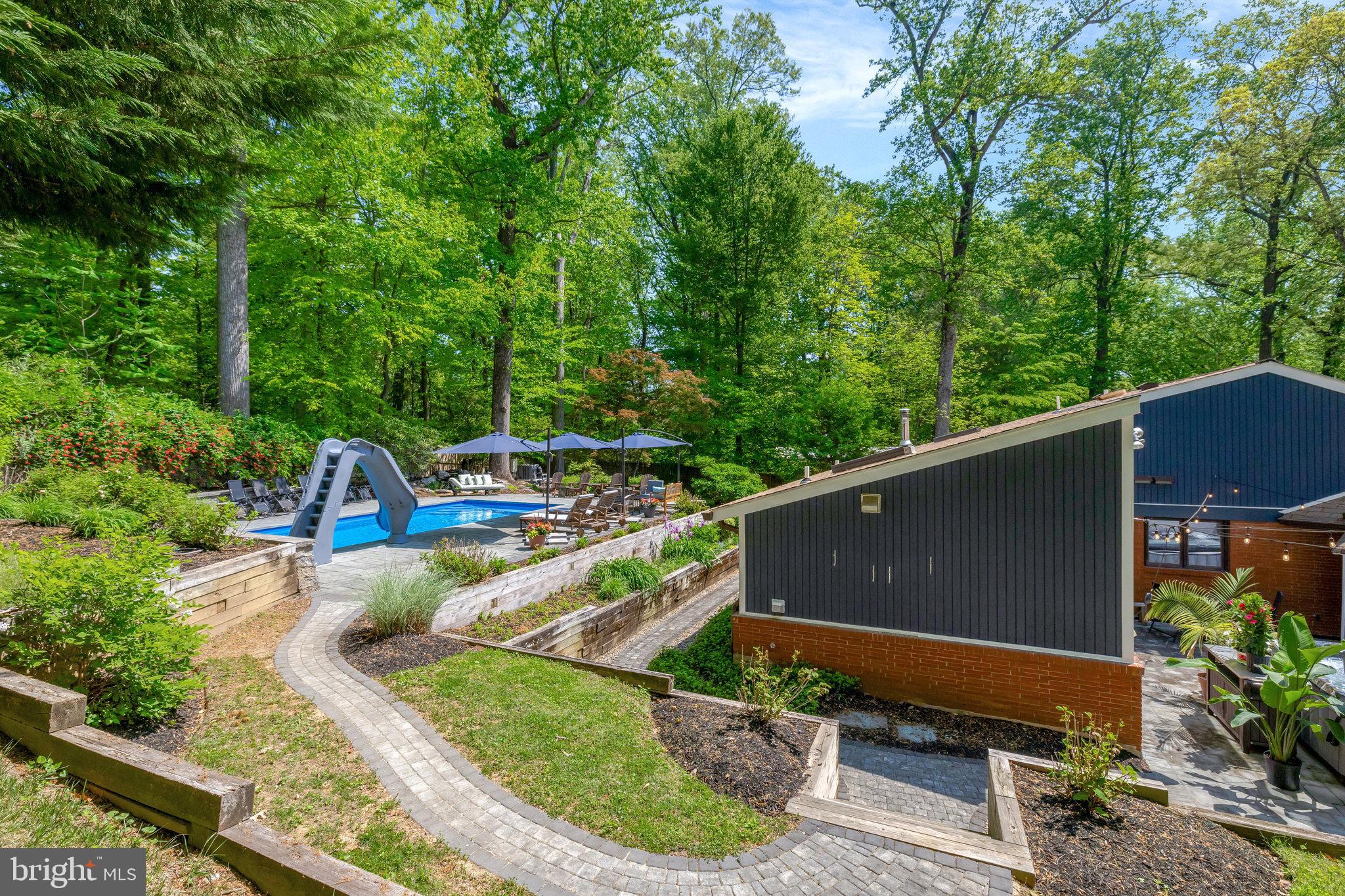 MANTUA - Residential