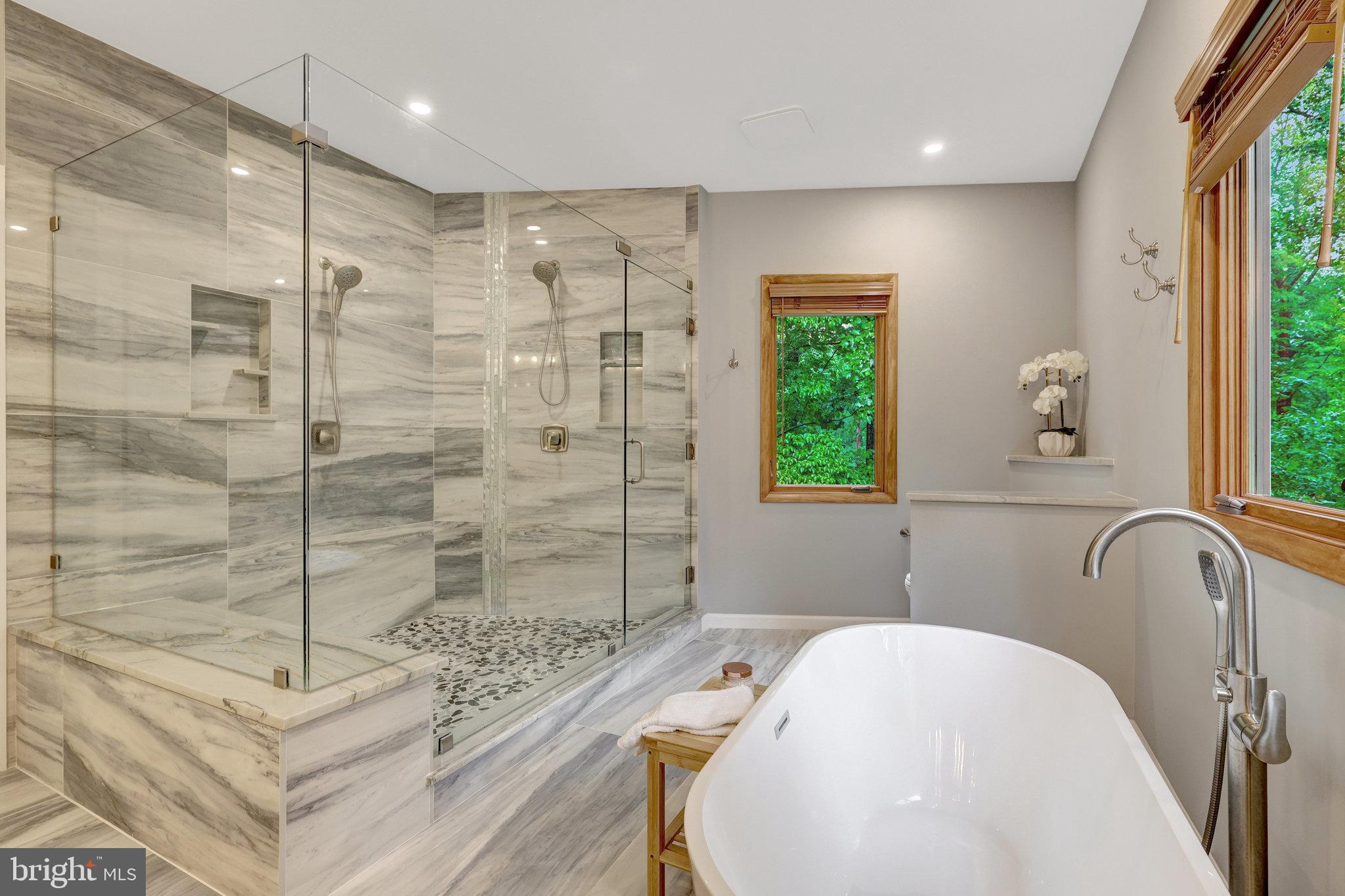 MANTUA - Residential