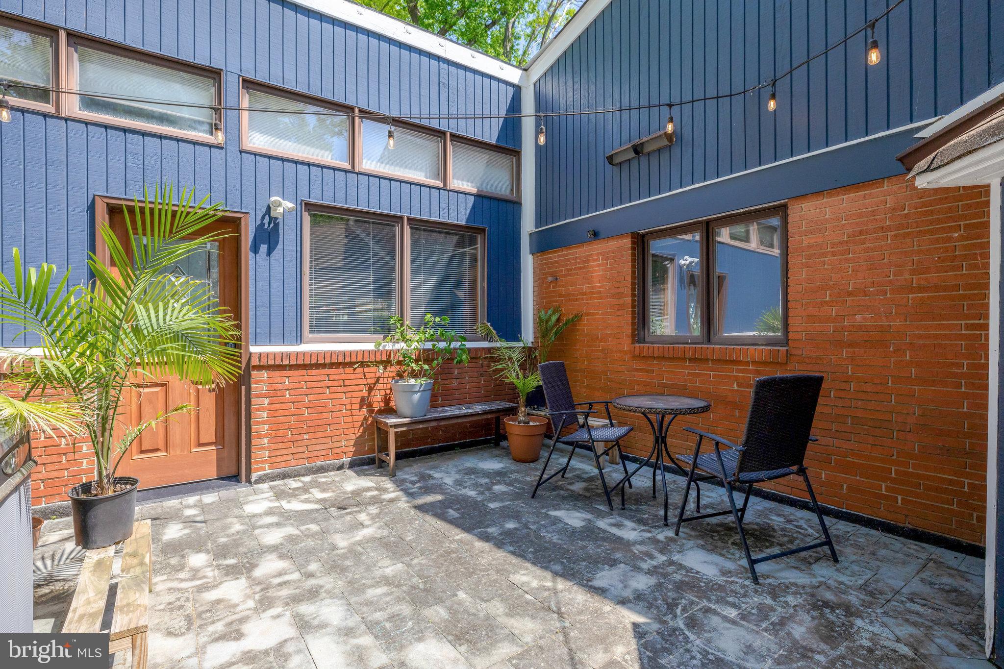 MANTUA - Residential